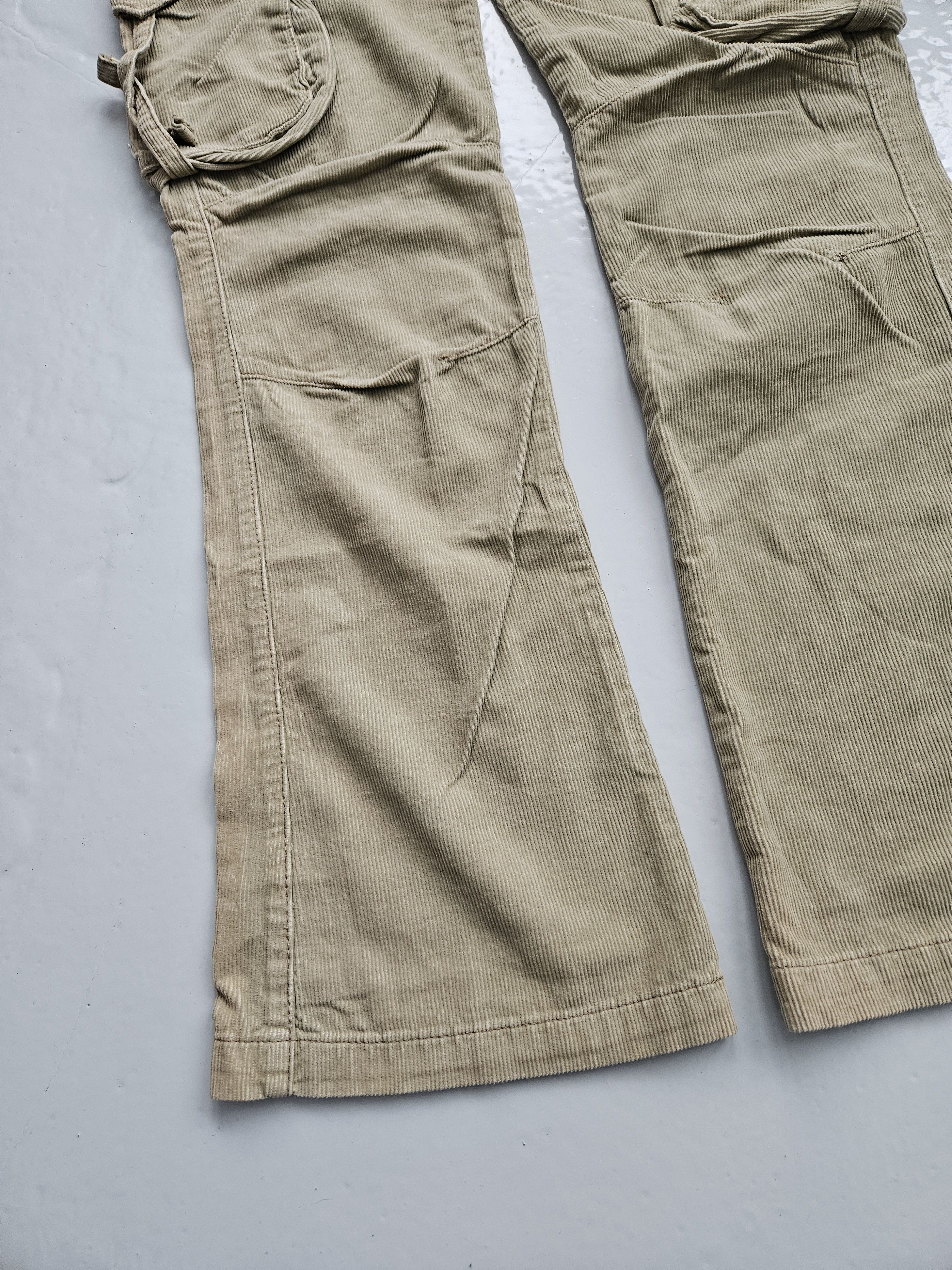 Vintage Vintage y2k corduroy studded bondage cargo flared pants Size 30" / US 8 / IT 44 - 5 Thumbnail