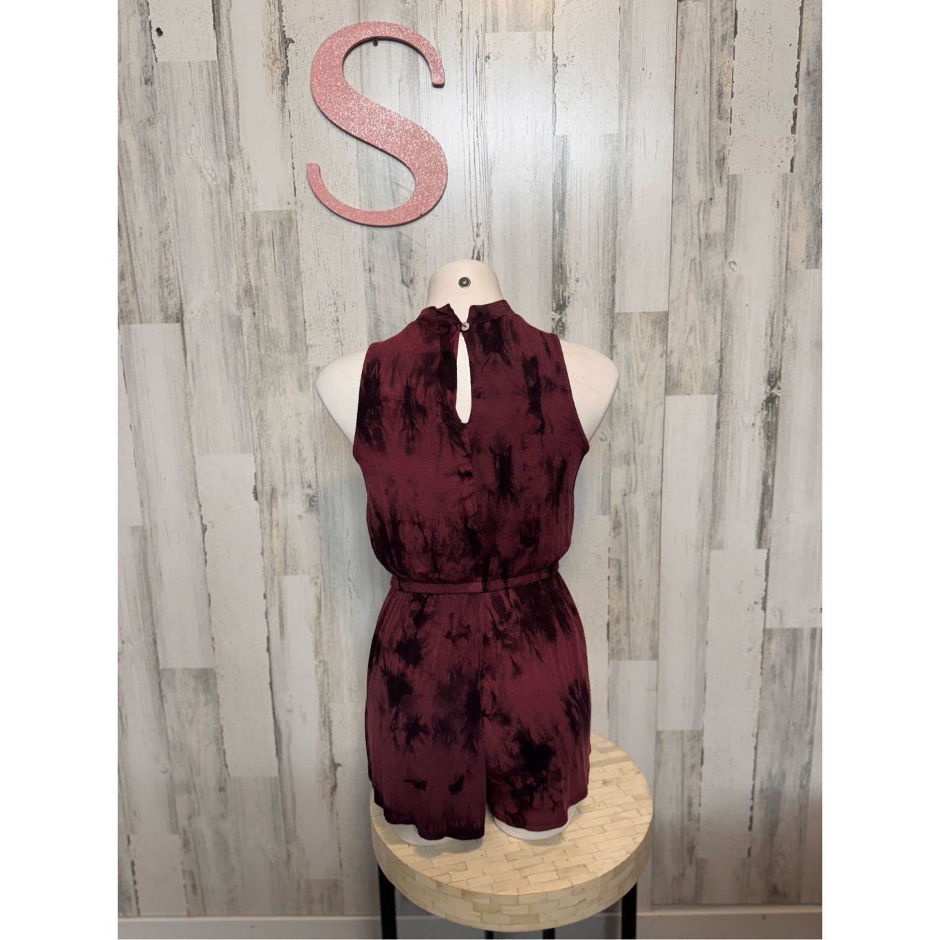 Other Ginger G Maroon Tie Dye Mock Neck Keyhole Romper Size SMALL Size 26" / US 2 / IT 38 - 6 Thumbnail