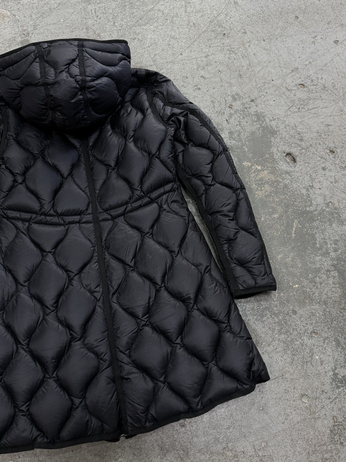 Moncler MONCLER HERMINE Down jacket Nylon Size M / US 6-8 / IT 42-44 - 17 Thumbnail