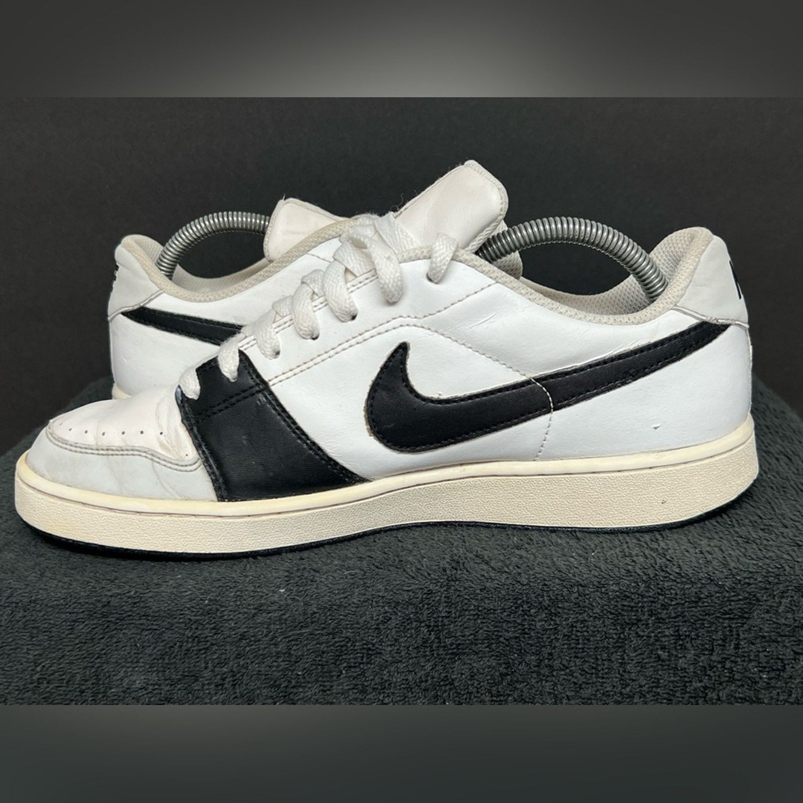Nike Nike Backboard Low Mens Size 9 378336-128 SIZE 9 Size US 9 / EU 42 - 3 Thumbnail