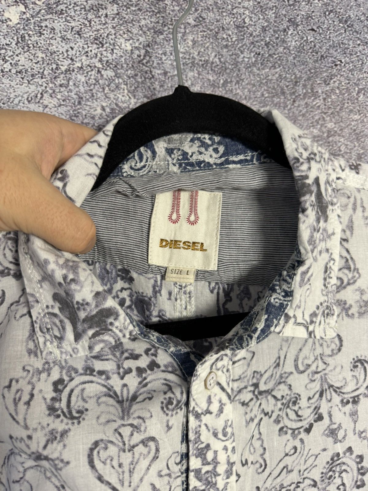 Diesel × Diesel Black Gold × Vintage Vintage Diesel Rare Abstract Light Weight Mens Button Shirt Size US L / EU 52-54 / 3 - 9 Thumbnail