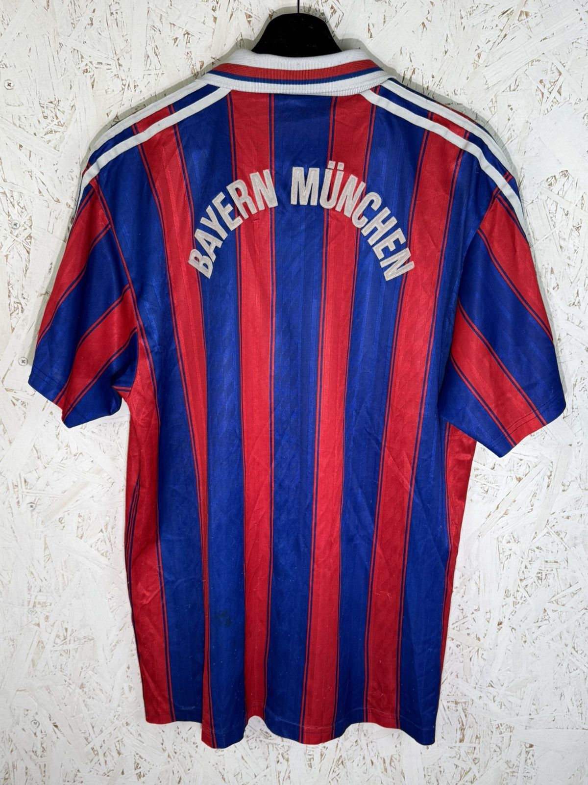 Adidas 90s Adidas Bayern Munchen 1995/96/97 Home Kit Soccer Jersey Size US M / EU 48-50 / 2 - 7 Thumbnail