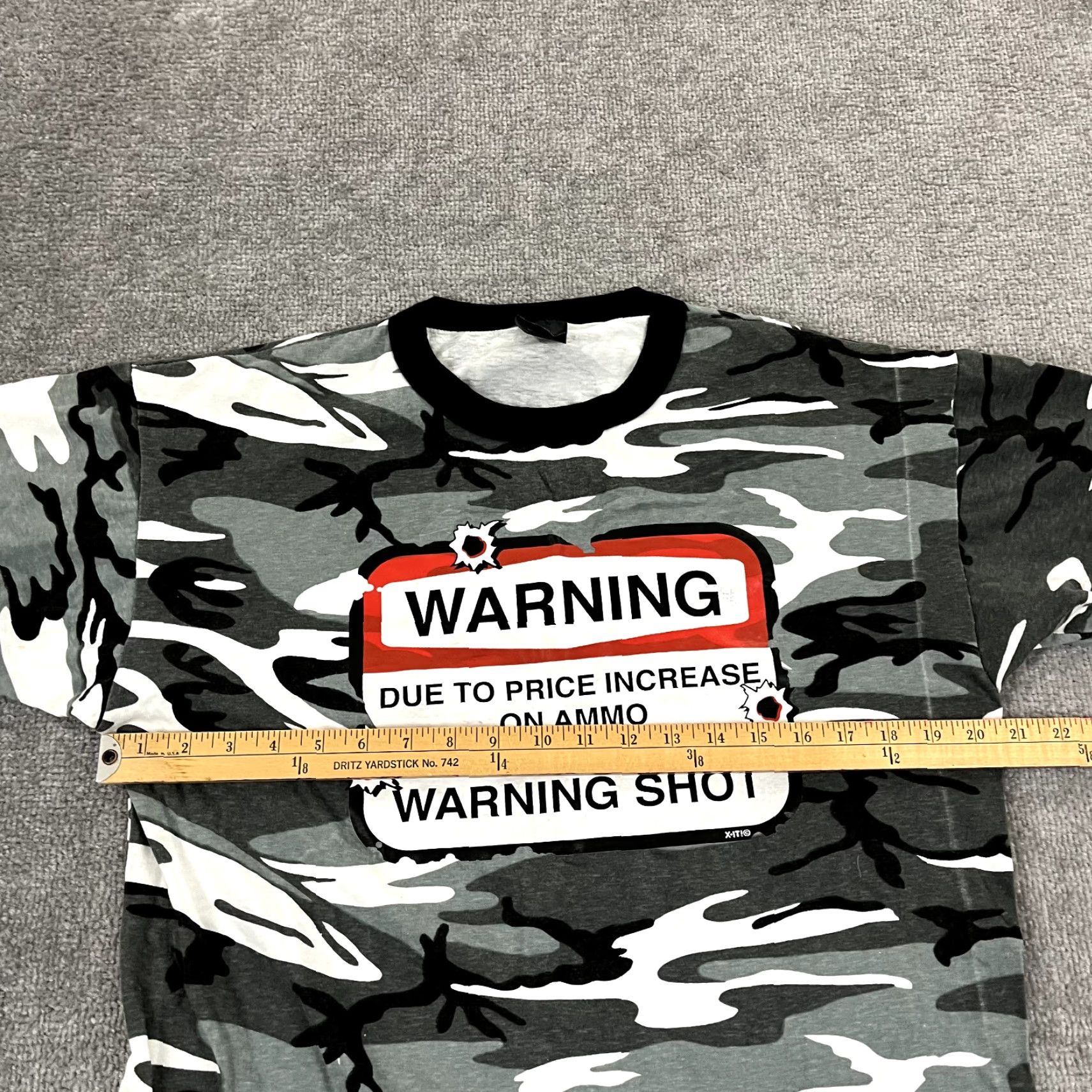 Vintage VINTAGE Gun Shirt Mens Large White Gray Camo Ammo Hunting 2nd Ammendment 90s USA Size US L / EU 52-54 / 3 - 4 Thumbnail