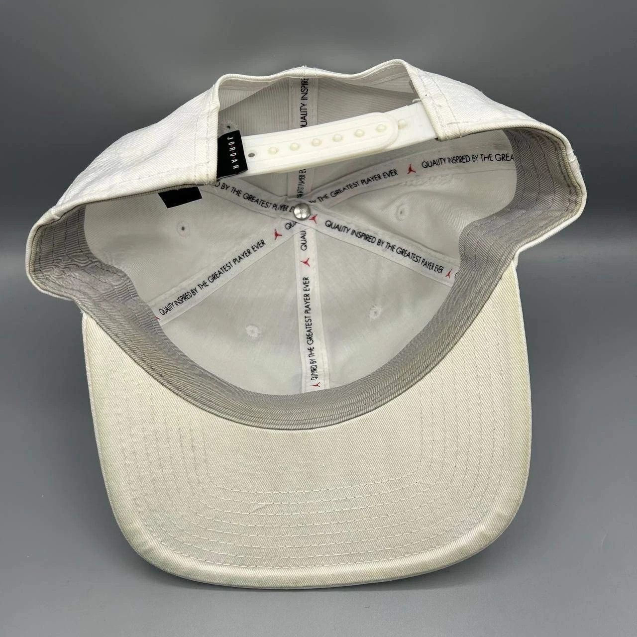 Jordan Brand Air Jordan Hat Cement Elephant Metal Logo Jumpman Snap Back Size ONE SIZE - 2 Thumbnail