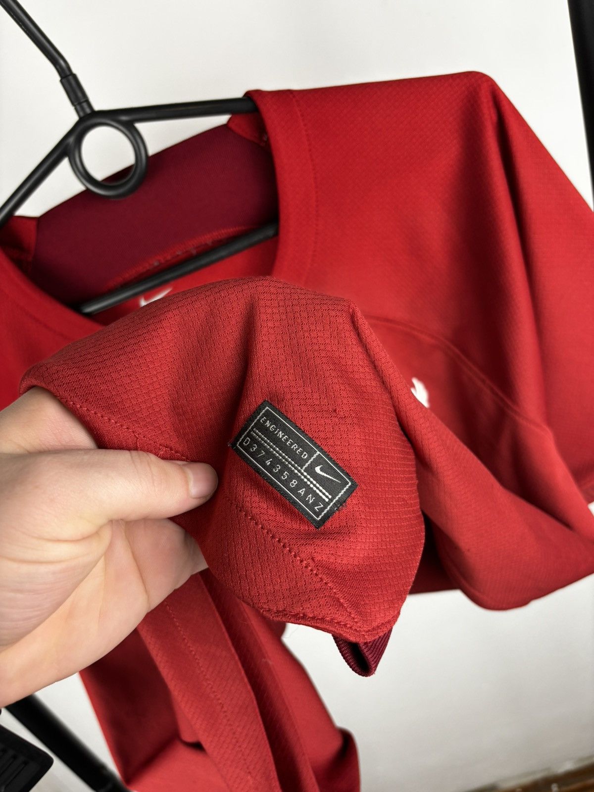 Nike Nike x Liverpool soccer jersey size M Size US M / EU 48-50 / 2 - 4 Thumbnail
