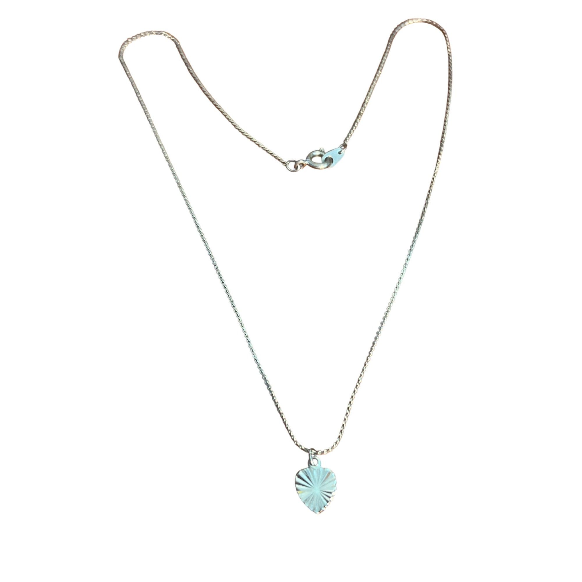 Other Vintage Dainty Silver Tone Necklace Notched Heart Pendant St Size ONE SIZE - 1 Thumbnail