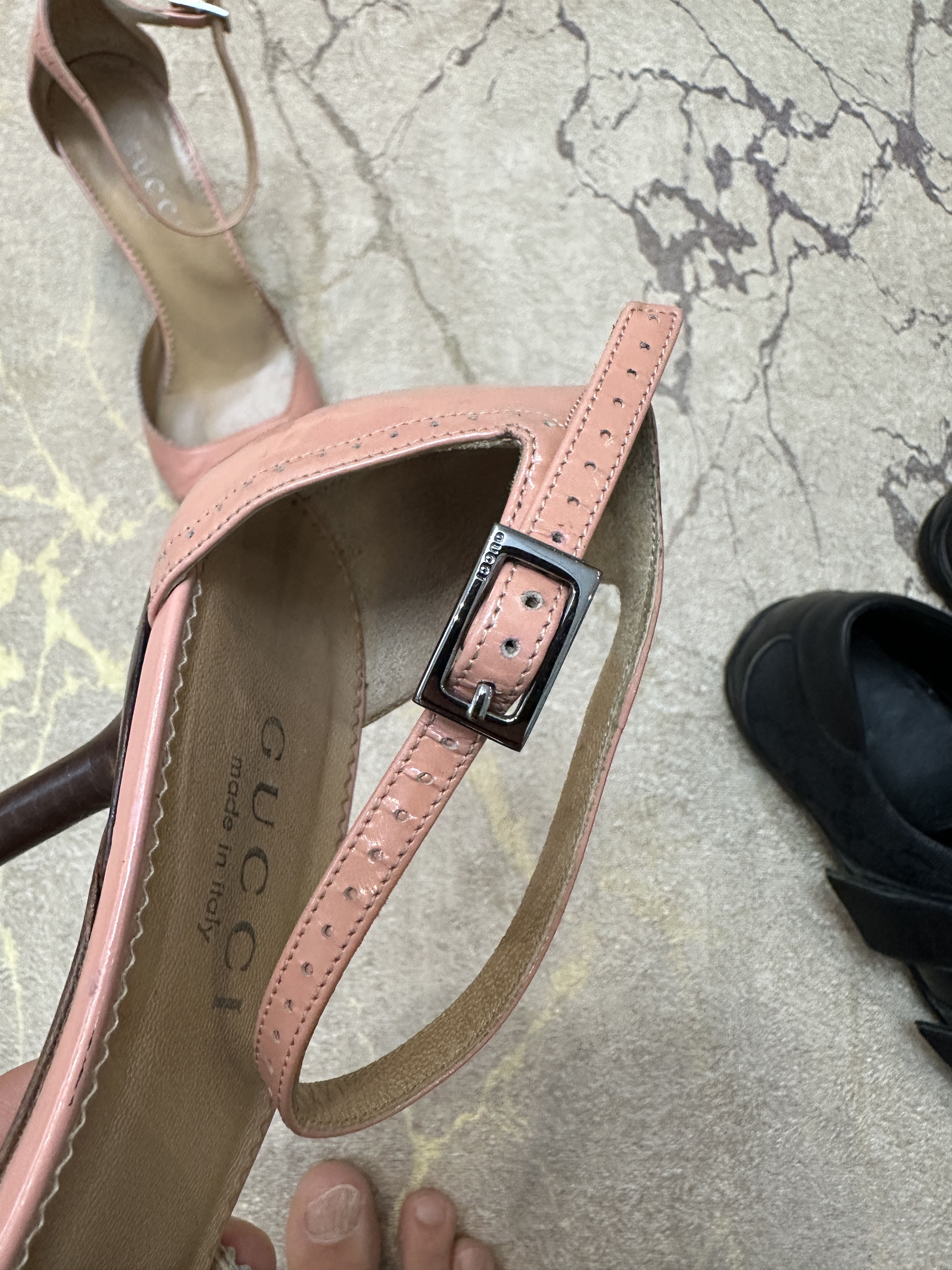 Gucci 985$ Gucci Exotic Ankle Strap Leather Shoes Size 37 C Eu 7 Size US 7 / IT 37 - 6 Thumbnail
