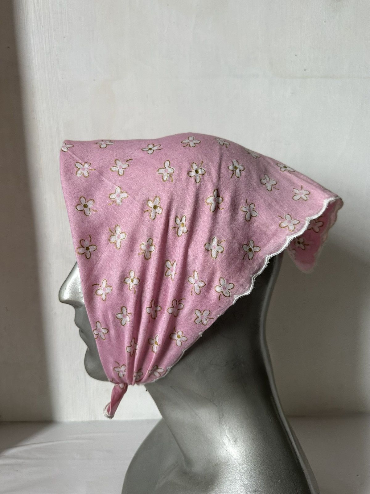 Vintage Vintage Courreges Handkerchief/ Neckerchief/ Bandana Size ONE SIZE - 7 Thumbnail