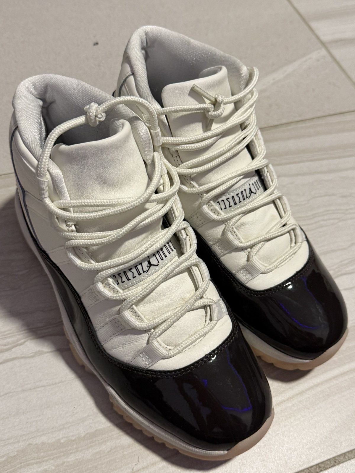 Jordan Brand Jordan 11 Retro Neapolitan Size US 8.5 / IT 38.5 - 3 Thumbnail
