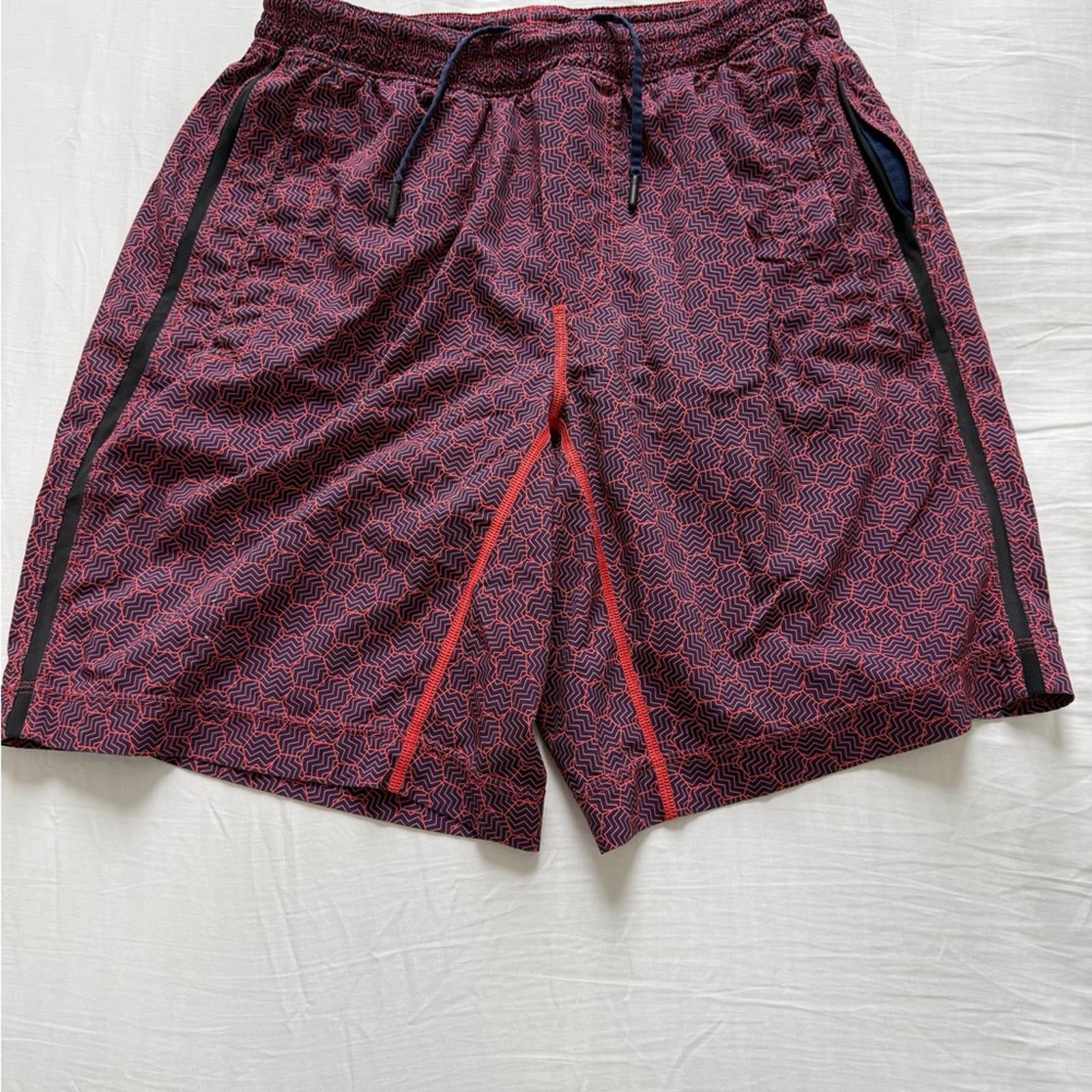 Lululemon Lululemon Red Liner Athletic Shorts Size US 32 / EU 48 - 1 Preview