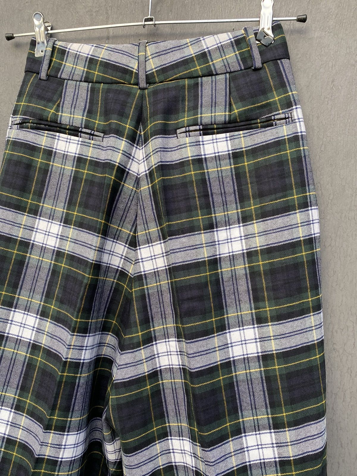 Alexander McQueen Alexander mcqeen wool plaid dress pants size 40 Size 27" / US 4 / IT 40 - 6 Thumbnail