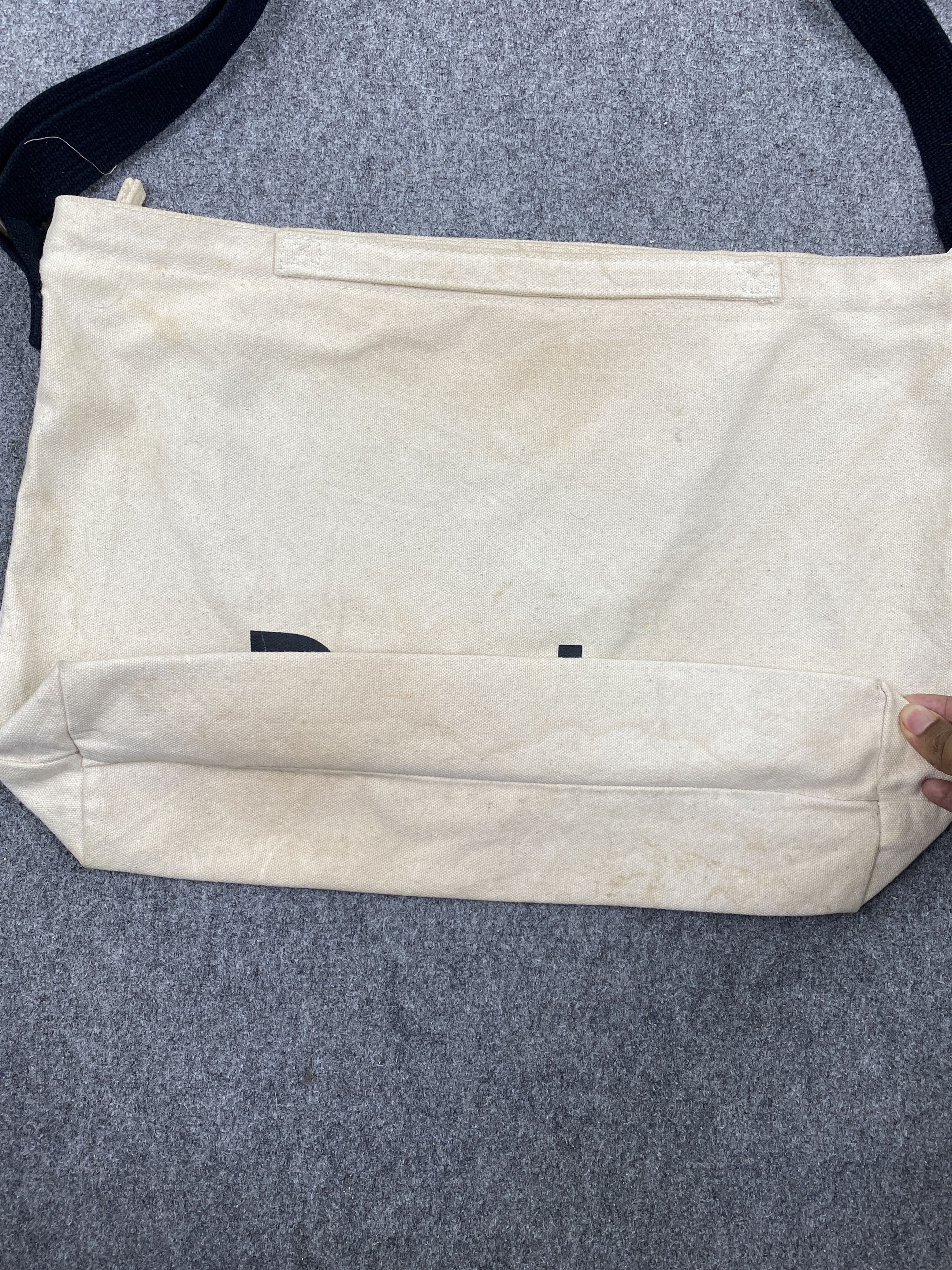 Japanese Brand Vintage Japanese Brand Wording Crossbody Bag BG0180 Size ONE SIZE - 7 Thumbnail