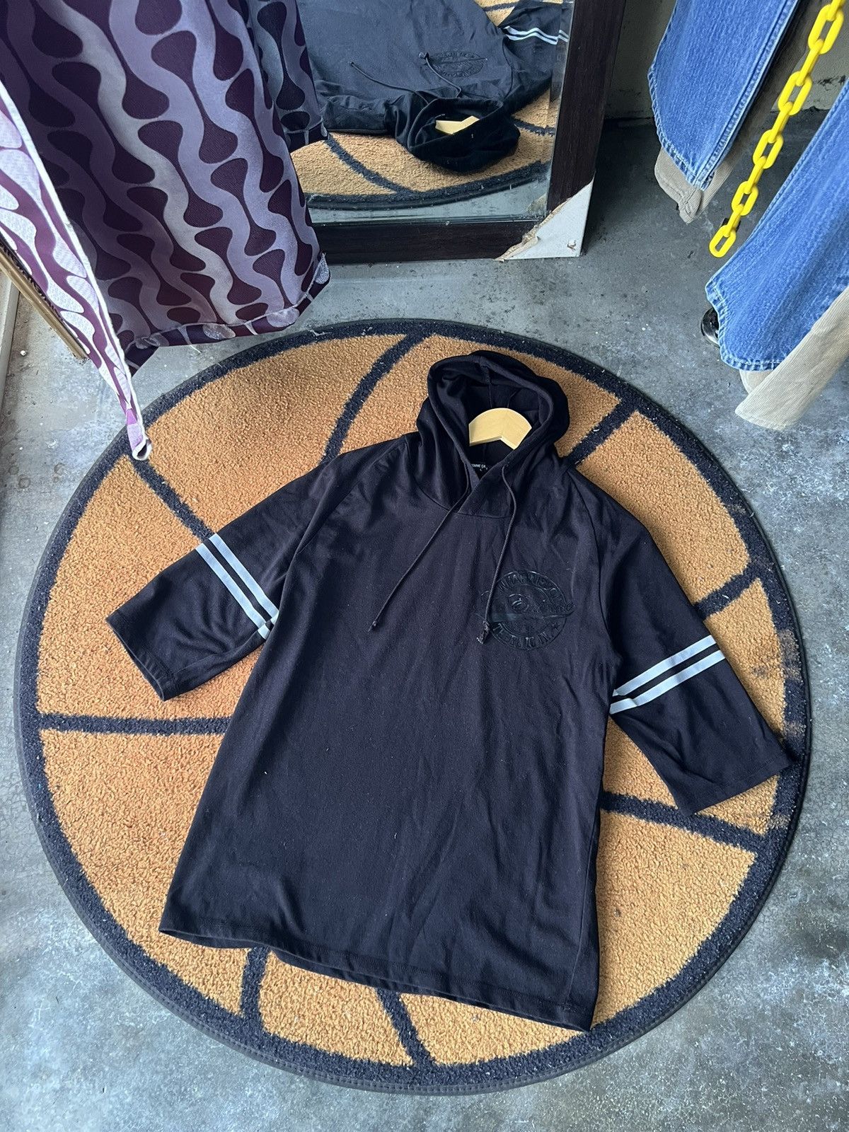 Comme Ca Ism 🔥Comme Ca Ism An Embrace Short Sleeve Hoodies Size US S / EU 44-46 / 1 - 2 Thumbnail