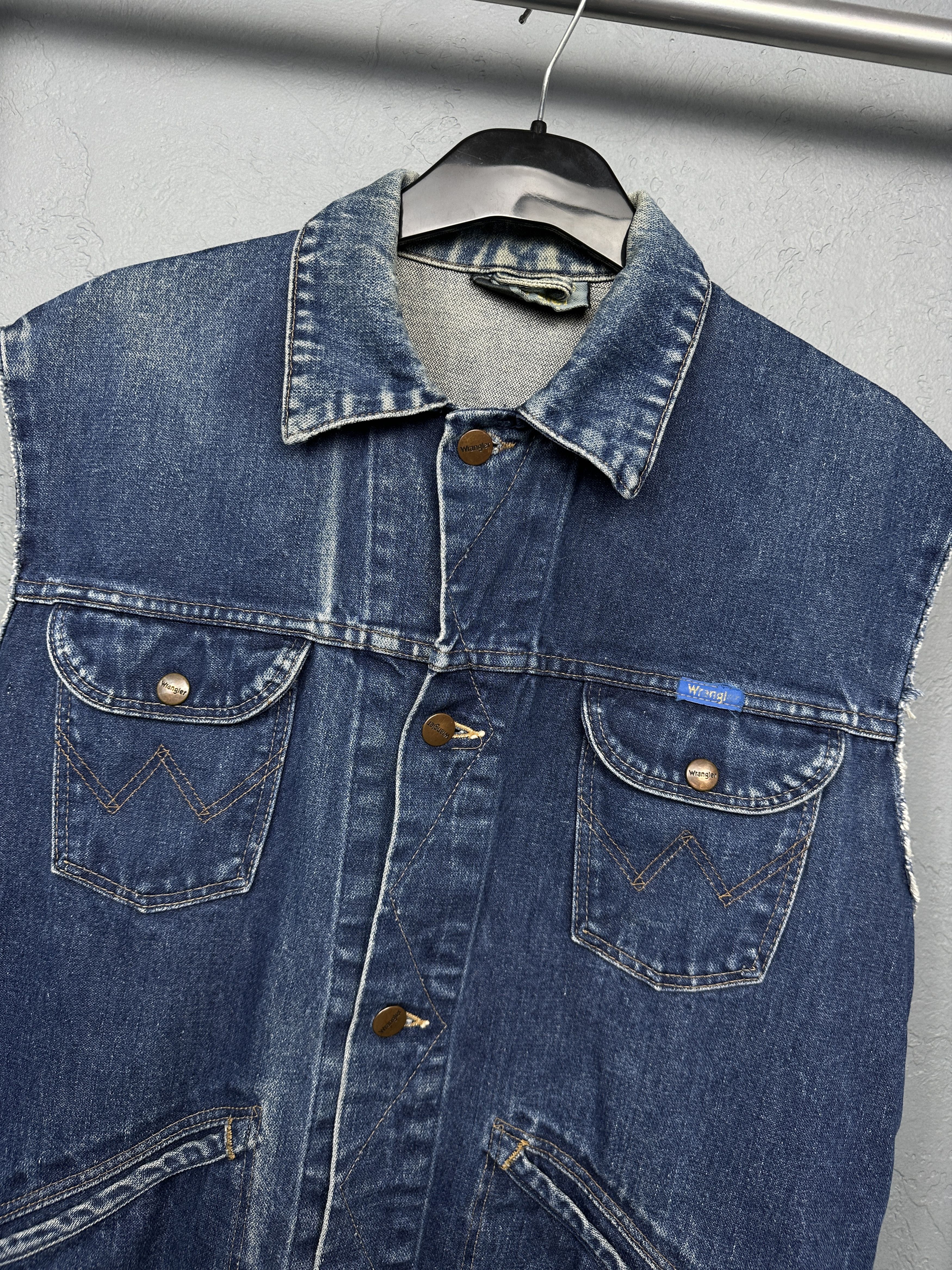 Wrangler Wrangler 90s Vintage Mens Denim Vest Made in Malta Size US M / EU 48-50 / 2 - 2 Thumbnail