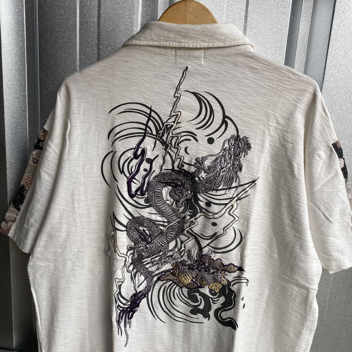 Designer × Japanese Brand Vintage Karakuri dragon embroidery polo shirt Size US XL / EU 56 / 4 - 2 Thumbnail