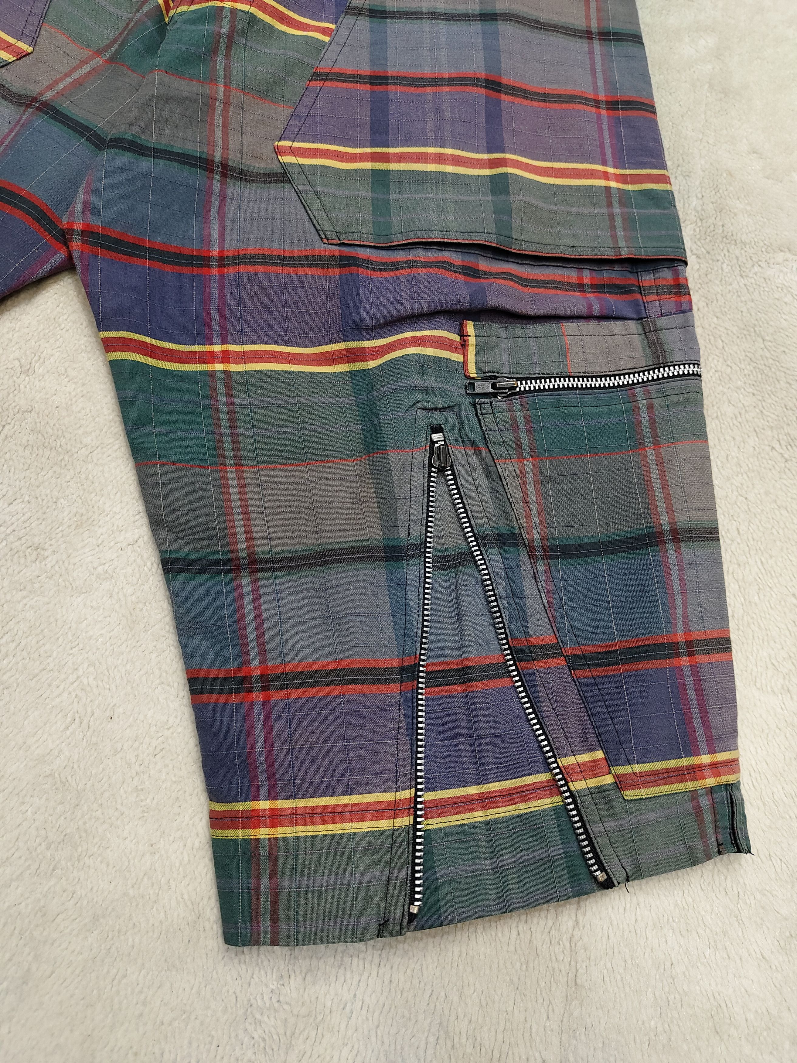 Japanese Brand 🇯🇵 Vtg Milkboy 🇯🇵 Zipper Pocket Boundage Tartan Short Size US 30 / EU 46 - 4 Thumbnail