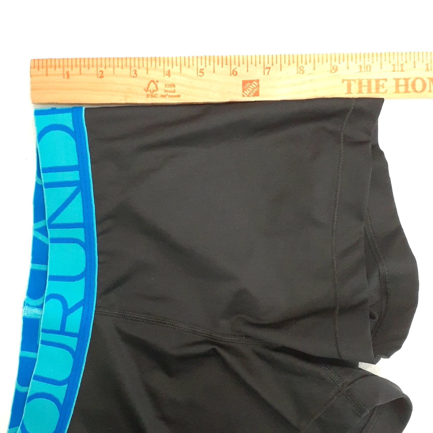 Under Armour Under Armour Running Compression Shorts Womens XS Black Inseam 3" Waist 24" Regular Fit Activewear Running & Jogging Size 42" / US 20 - 5 Thumbnail
