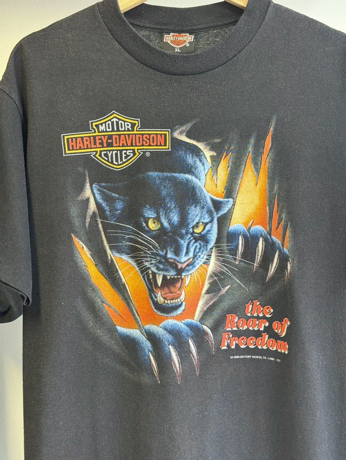 Harley Davidson 1991 3D Emblem Harley Davidson “The Roar Of Freedom” Tee Size US XL / EU 56 / 4 - 2 Thumbnail