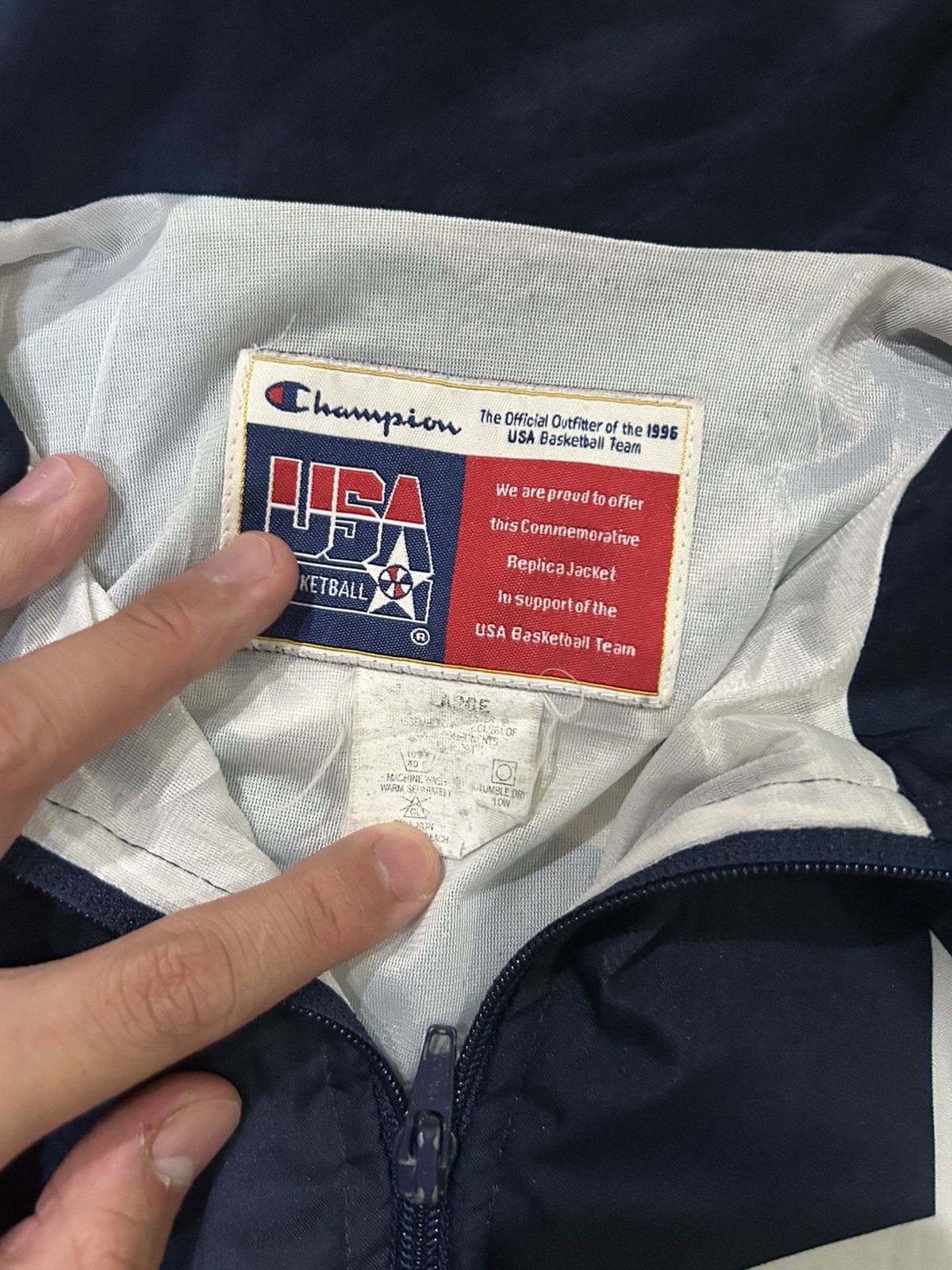 Champion Vintage 1996 Champion USA Basketball Olympic Windbreaker Size US L / EU 52-54 / 3 - 4 Thumbnail