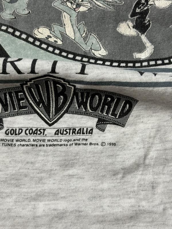 Warner Bros Vintage 1995 Looney Tunes WB Movie World T-Shirt | Size XL Size US XL / EU 56 / 4 - 6 Thumbnail