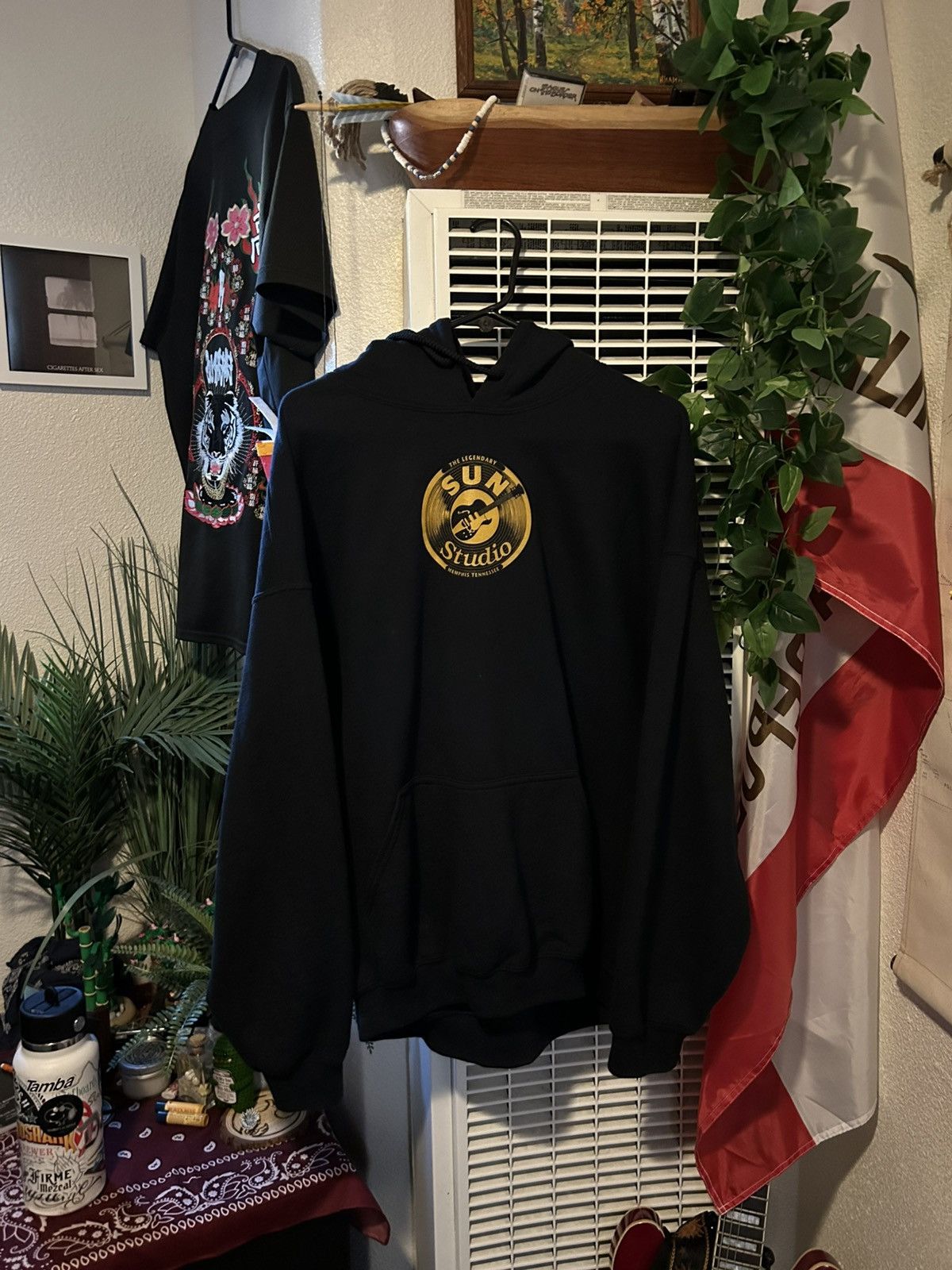 Gildan Sun Studio Hoodie - XL Size US XL / EU 56 / 4 - 1 Thumbnail