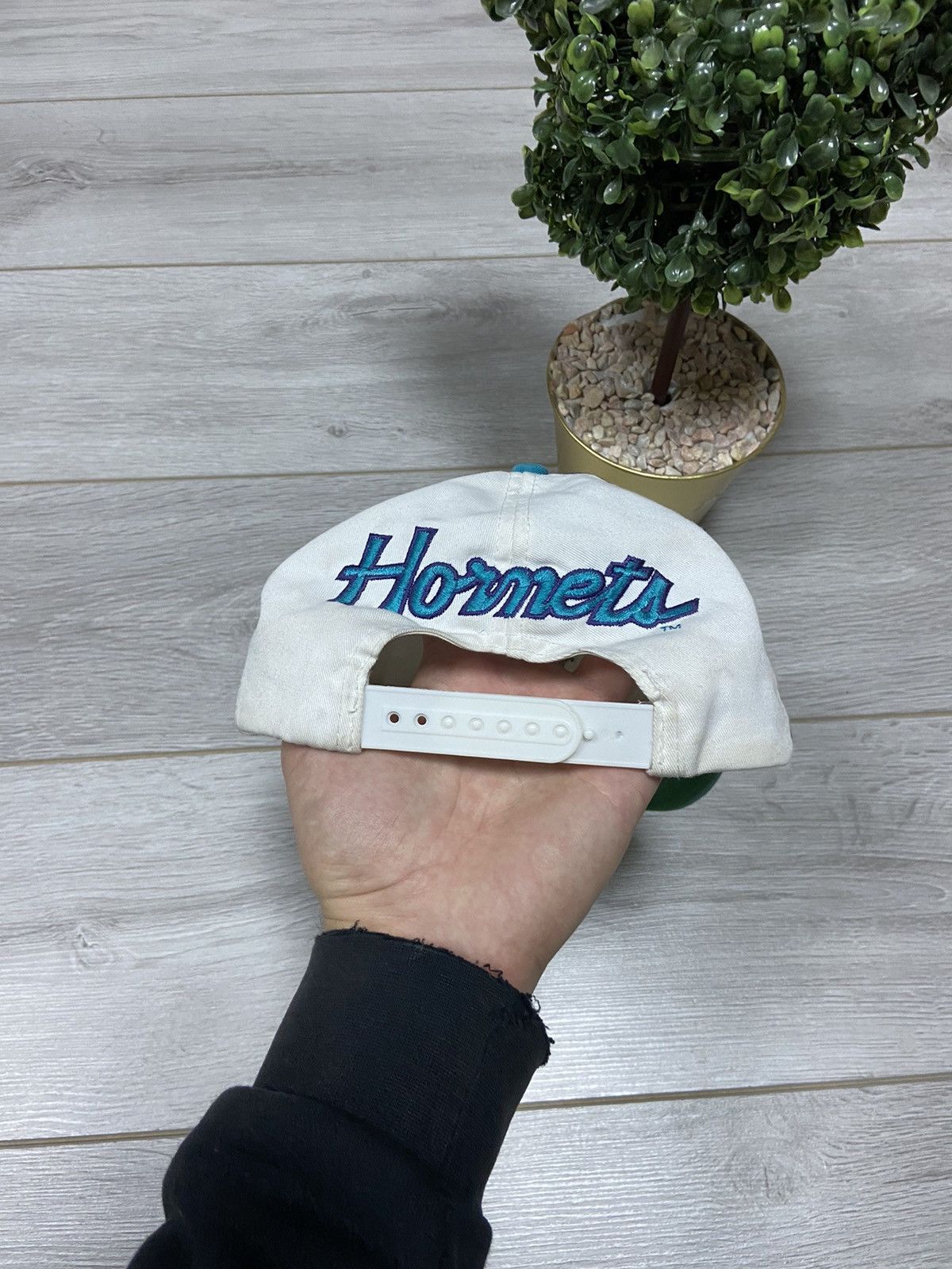NBA Charlotte Hornets Starter vintage NBA hat cap SnapBack Size ONE SIZE - 2 Thumbnail