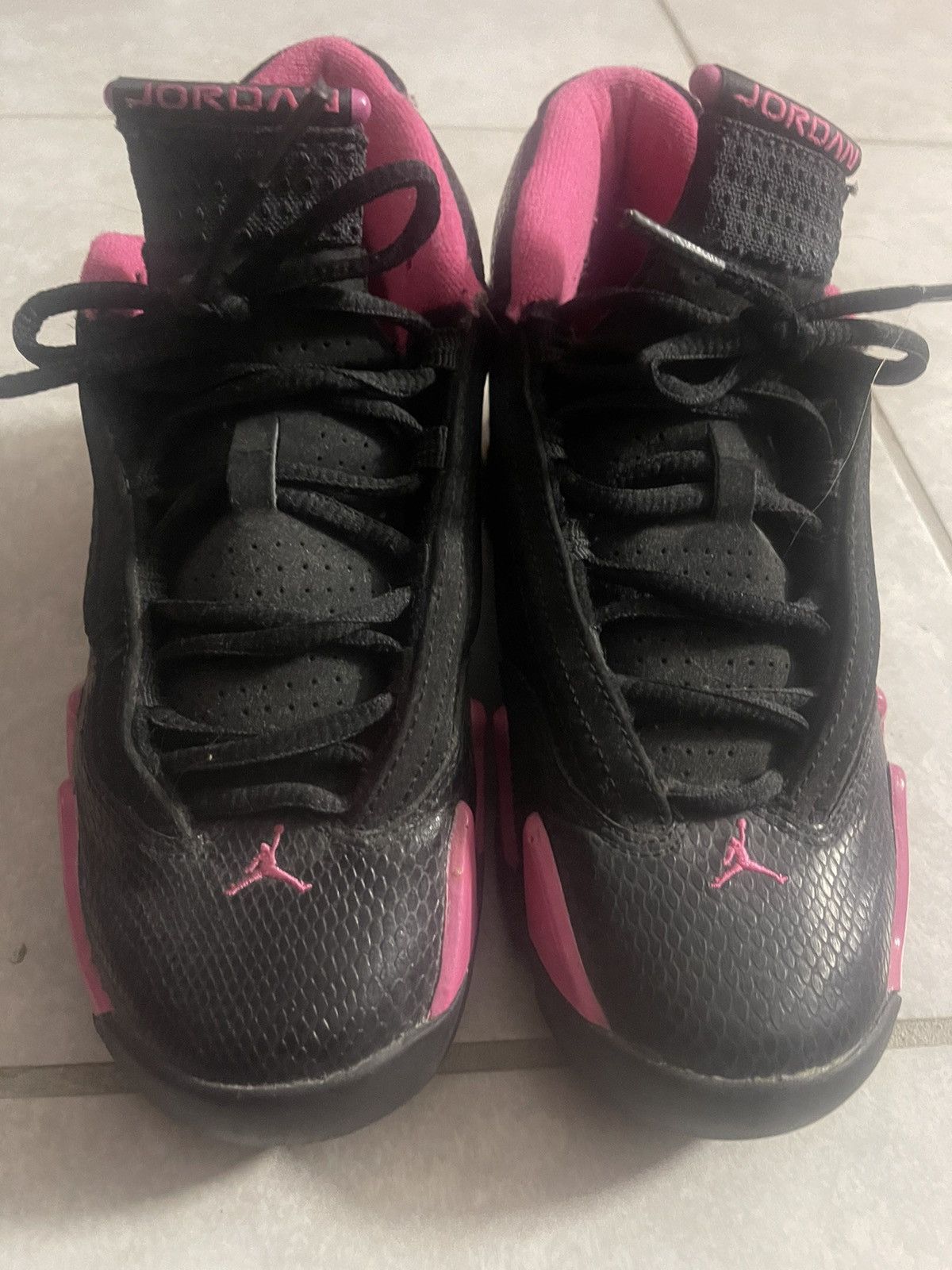 Jordan Brand Air Jordan 14 Desert Pink Size US 4 / IT 34 - 1 Thumbnail