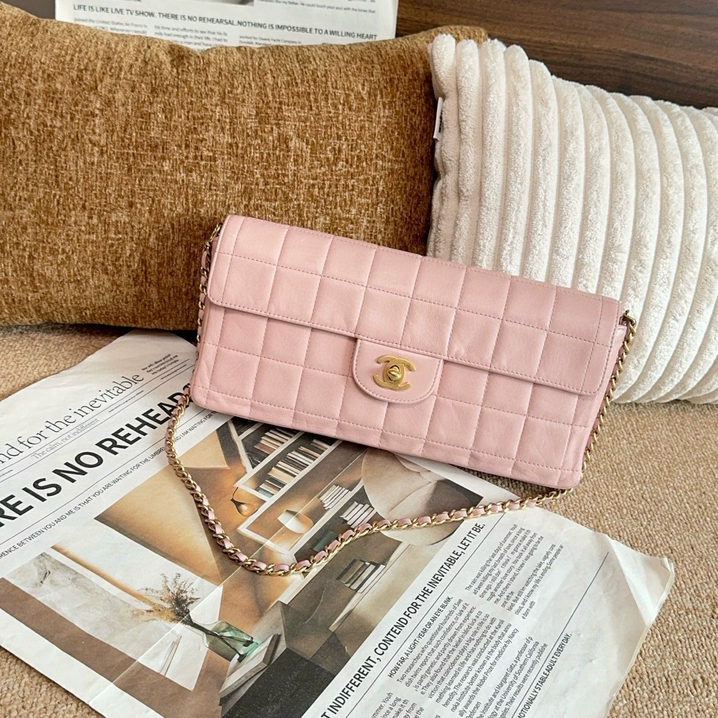 Chanel Pre-loved Bag Very good condition Size ONE SIZE - 1 Thumbnail