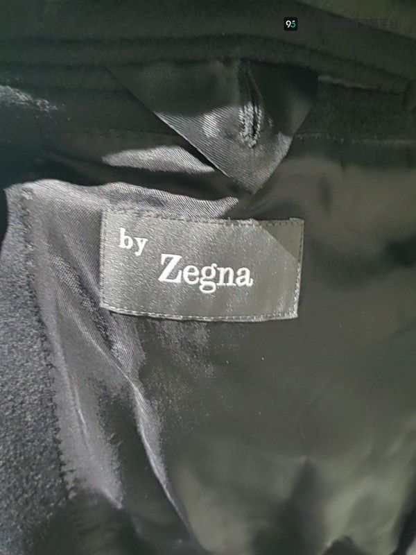Ermenegildo Zegna Ermenegildo Zegna Solid V. Size US L / EU 52-54 / 3 - 2 Thumbnail