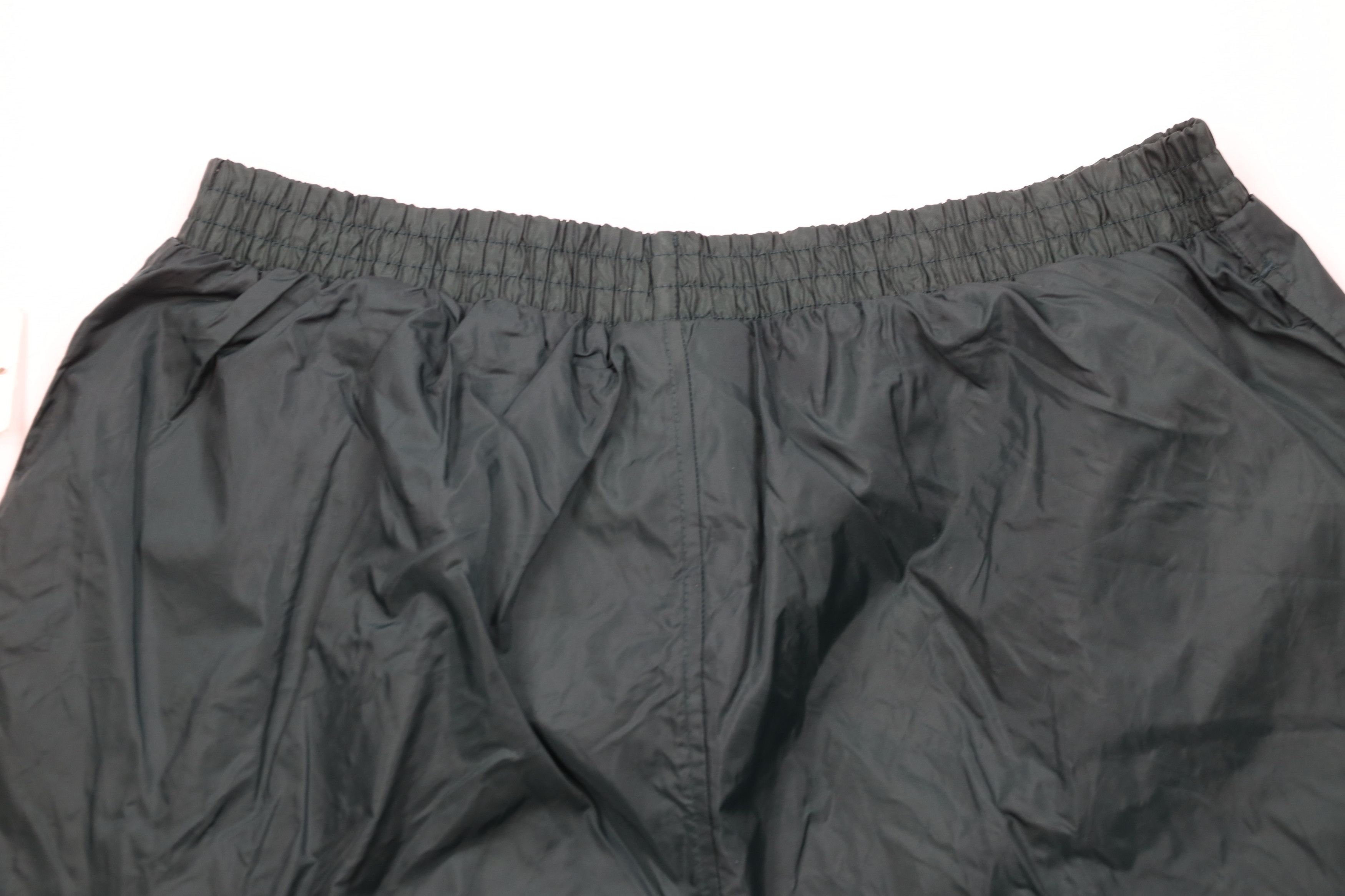 Vintage Deadstock Vintage 90s Streetwear Windbreaker Shorts Green Size US 36 / EU 52 - 10 Thumbnail