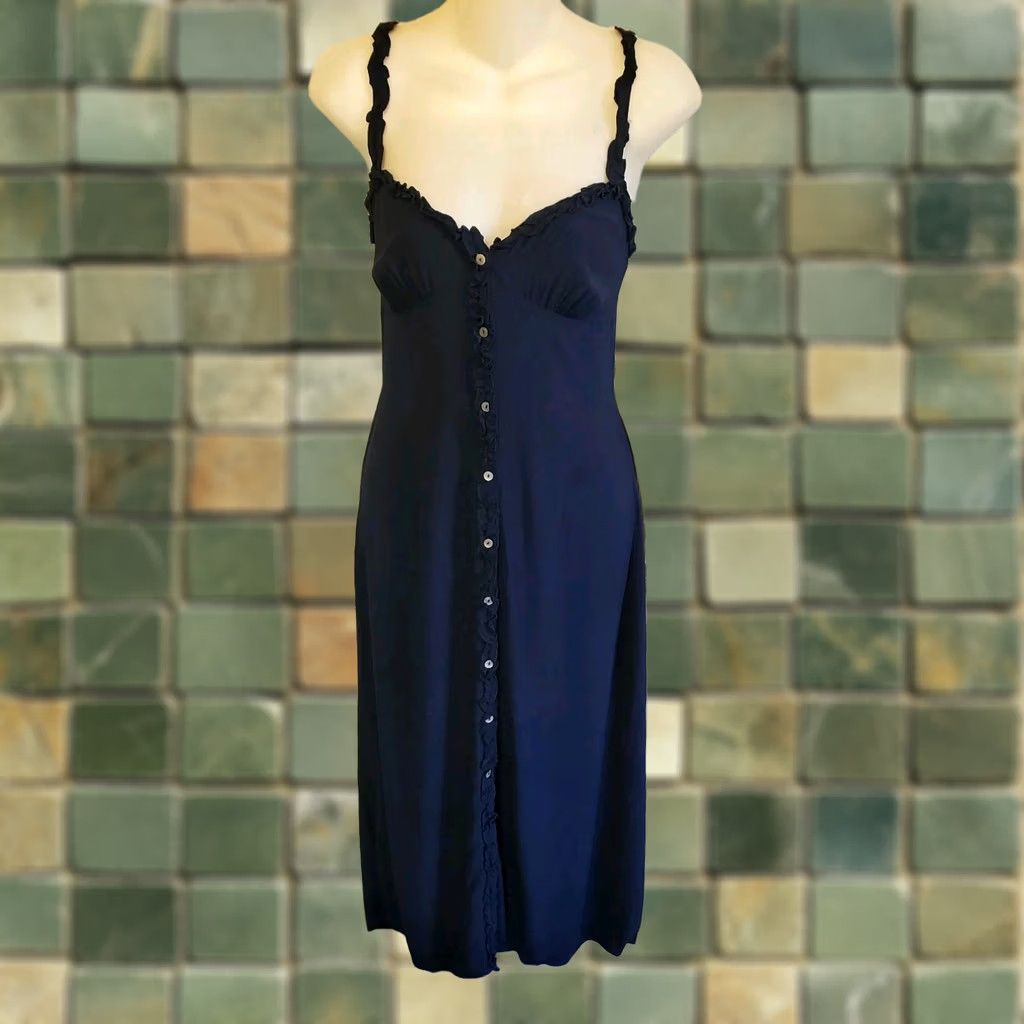 aritzia midi dress madisonmason on LTK Aritzia Babaton Exalt Slit Midi Dress in olive green sz 4 New with tags This is a fully lined crewneck dress with a thigh slit Short Sleeve Saturn Midi Dress