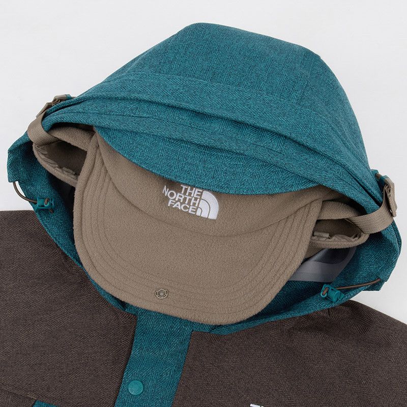 The North Face Urban Exploration COACH DRYVENT HARDSHELL JACKET Size US M / EU 48-50 / 2 - 3 Thumbnail