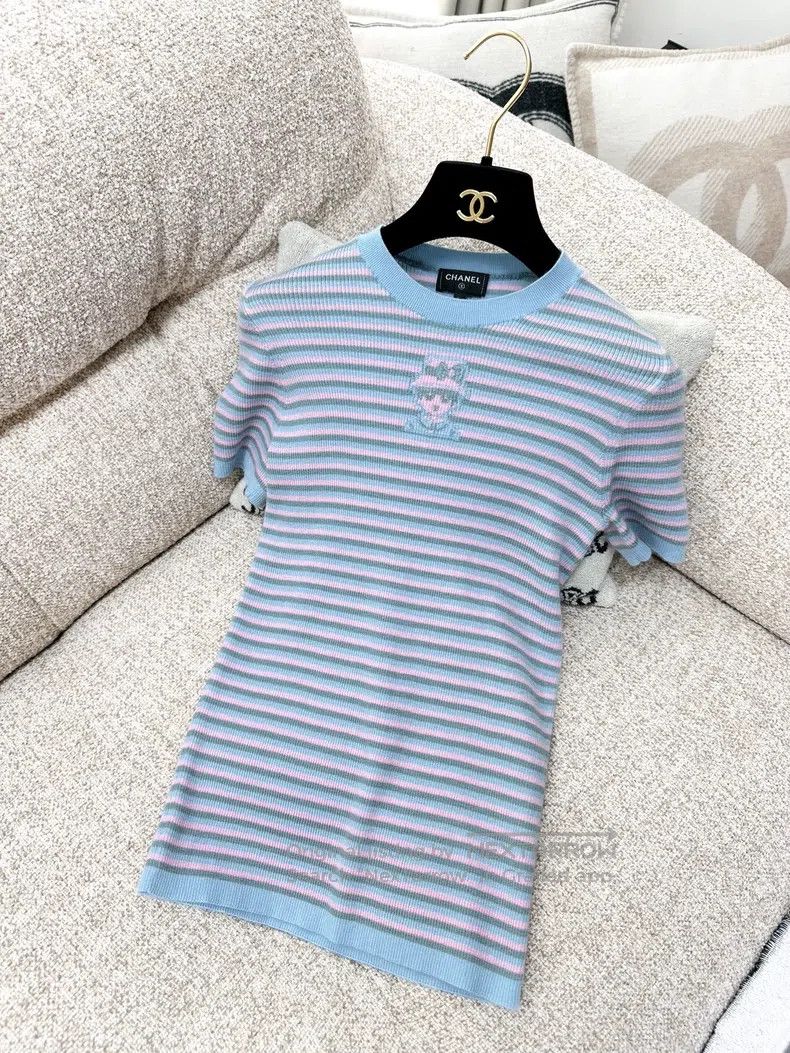 Chanel Chanel Striped portrait pattern short-sleeved knitwear Size XS / US 0-2 / IT 36-38 - 3 Thumbnail