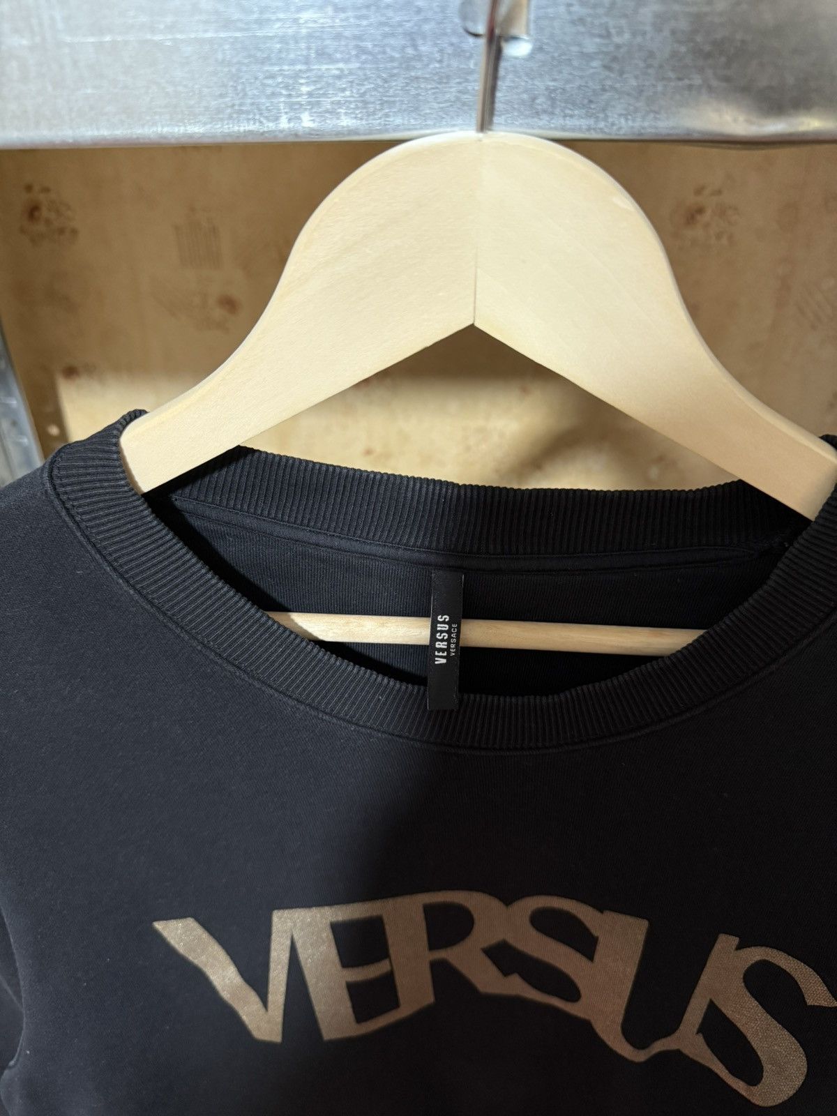 Versace × Versace Jeans Couture × Versus Versace Luxury Versace Versus Big Logo Sweatshirt Y2K Hype Size US L / EU 52-54 / 3 - 5 Thumbnail