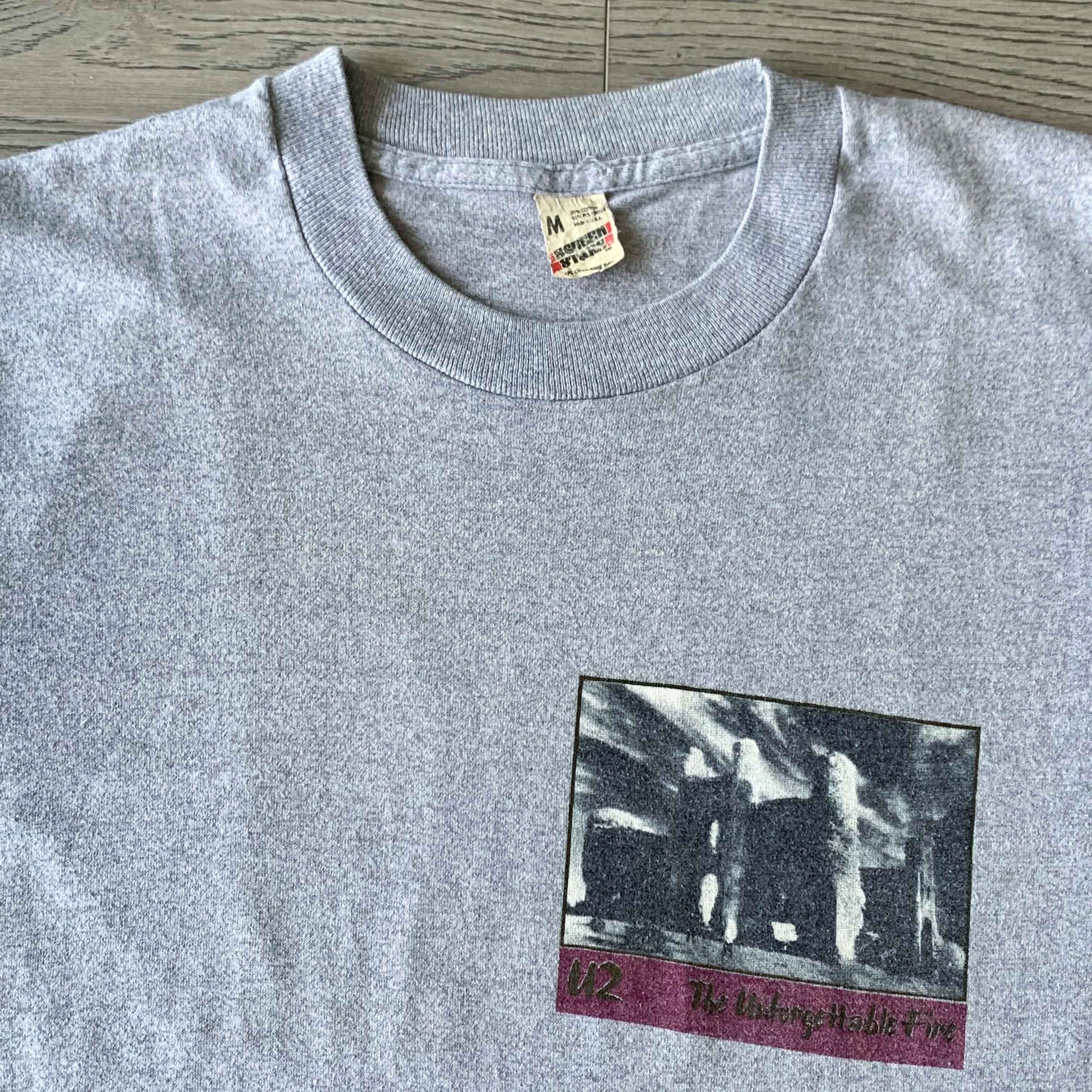 Vintage Vintage 1985 U2 The Unforgettable Fire Tour T Shirts Size US M / EU 48-50 / 2 - 3 Thumbnail
