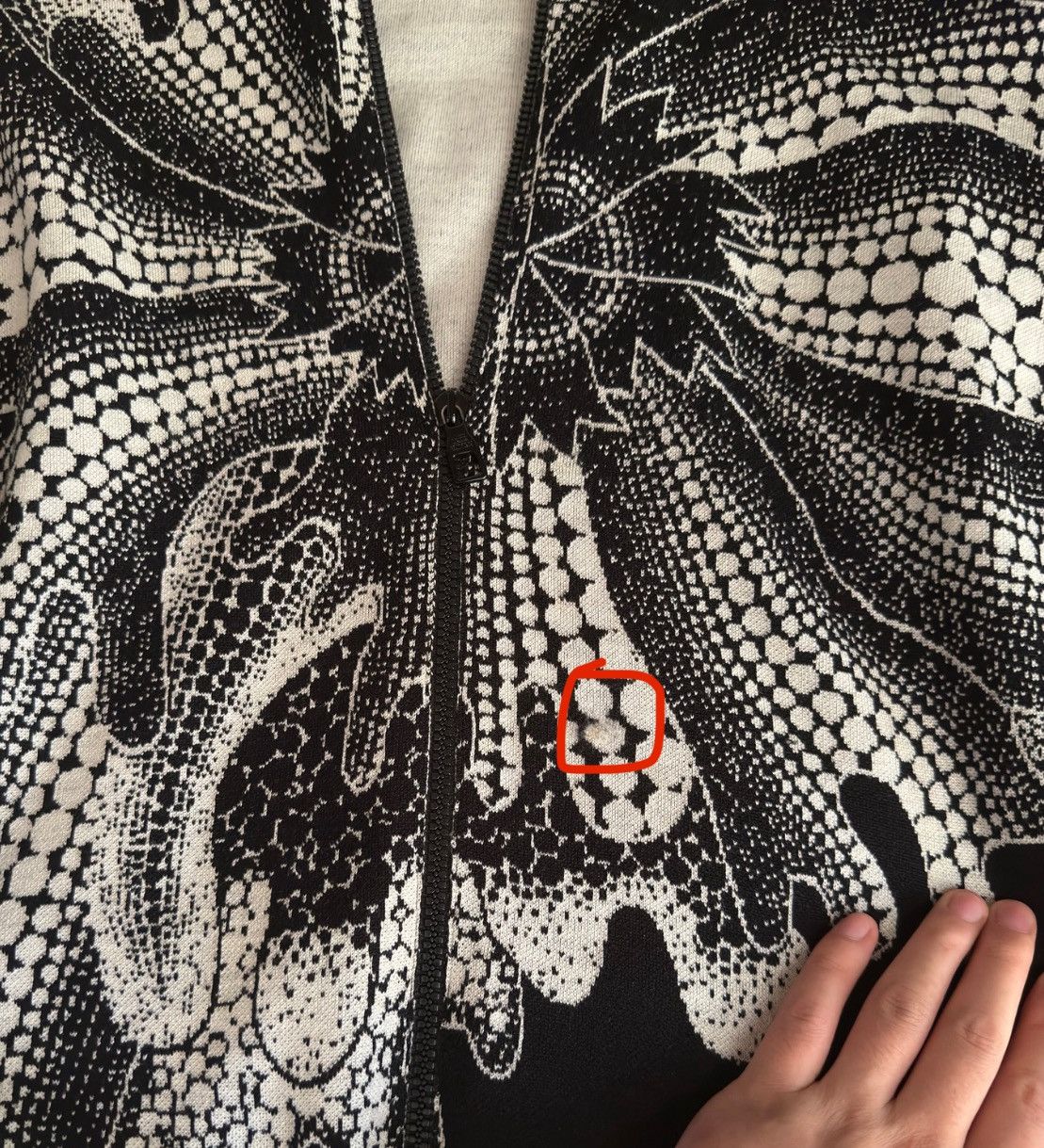 Louis Vuitton Louis Vuitton Yayoi Kusama Signature Long Sleeve hoodie 250 Size US XL / EU 56 / 4 - 1 Thumbnail