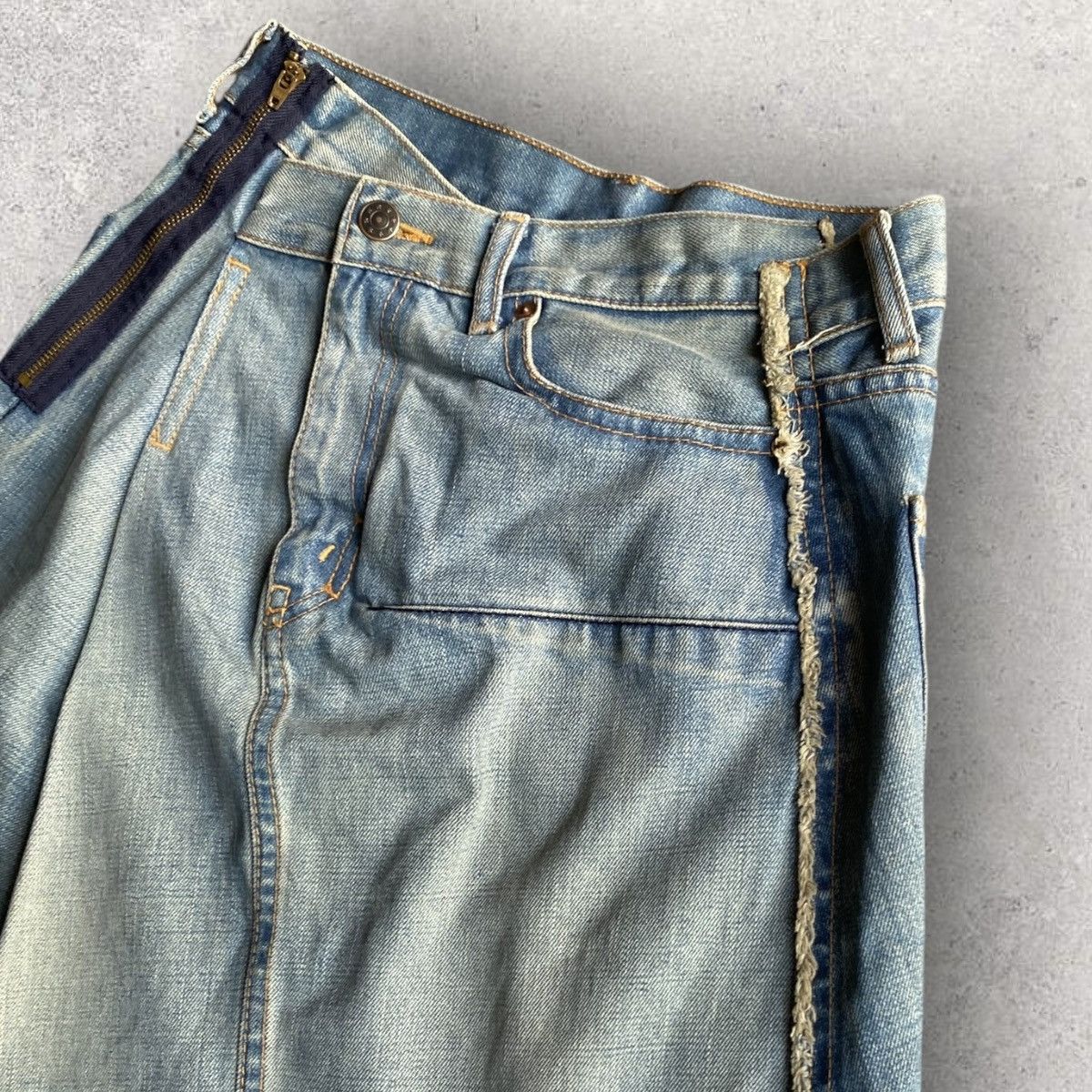 Comme des Garcons AW04 Back-to-front denim skirt Size 27" / US 4 / IT 40 - 5 Thumbnail