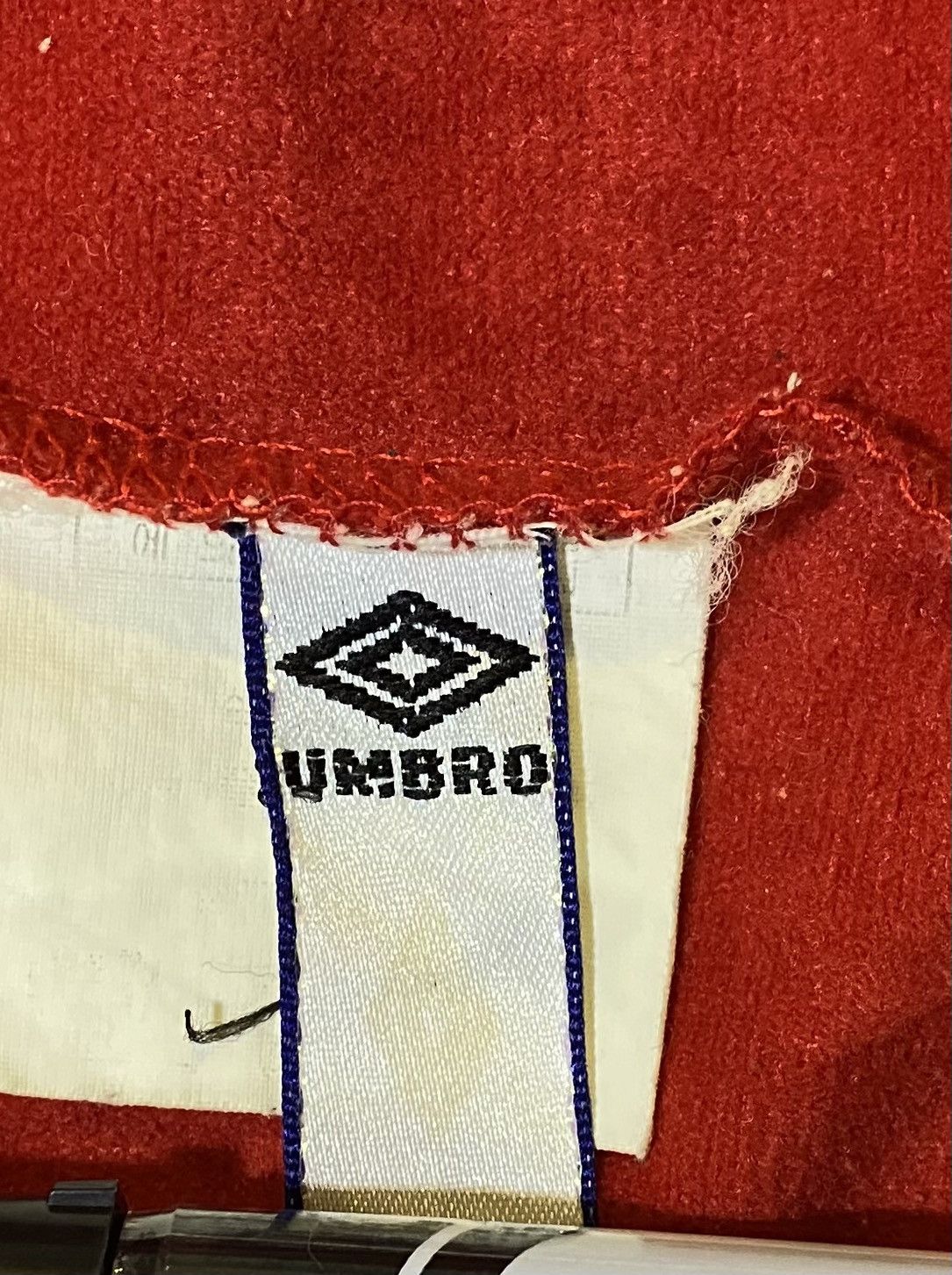Umbro UMBRO Vintage 90's Y2K Streetwear Sportwear Tracktop Size US L / EU 52-54 / 3 - 8 Thumbnail