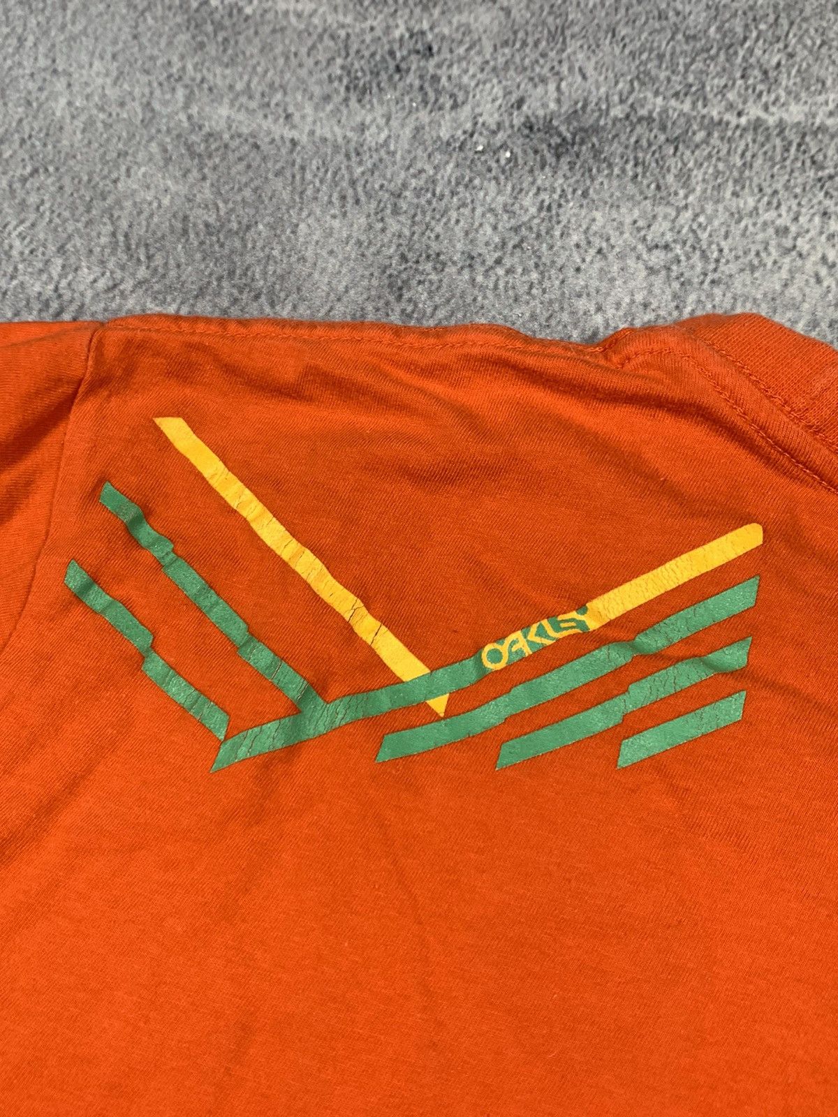 Oakley × Vintage Vintage Y2K Oakley t-shirt big logo size streetwear XXL Size US XXL / EU 58 / 5 - 5 Thumbnail