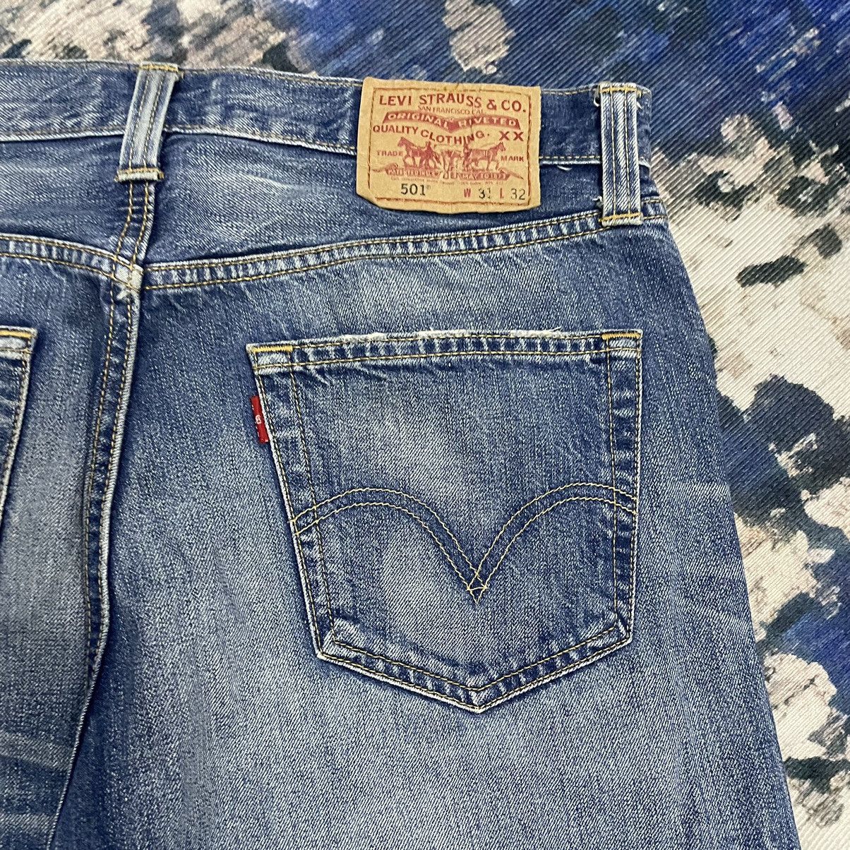 Levi's Levis 501 Distressed Faded Straight Jeans Button Fly Size US 32 / EU 48 - 18 Thumbnail