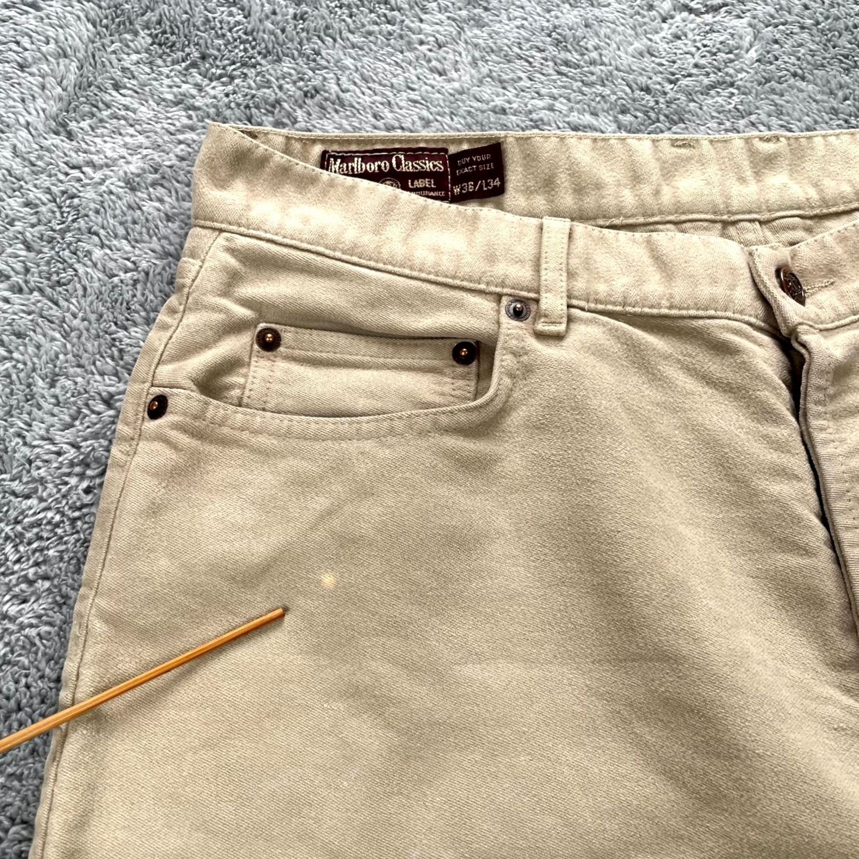 Marlboro VINTAGE Marlboro Classics Pants Mens 34x31 Beige Cotton 5-Pocket Design Straight Leg Jeans Regular Fit Waist 34 Block Logo 90s USA Classic Mens Size US 34 / EU 50 - 4 Thumbnail