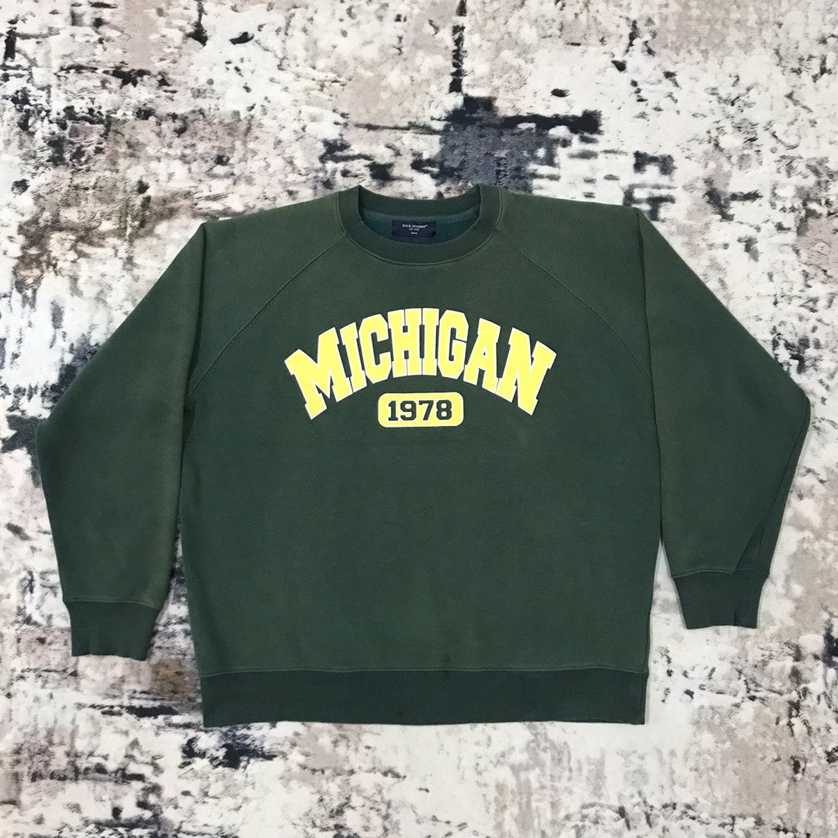Japanese Brand Vintage Back Number Michigan Spellout Biglogo Sweatshirt Size US M / EU 48-50 / 2 - 1 Thumbnail