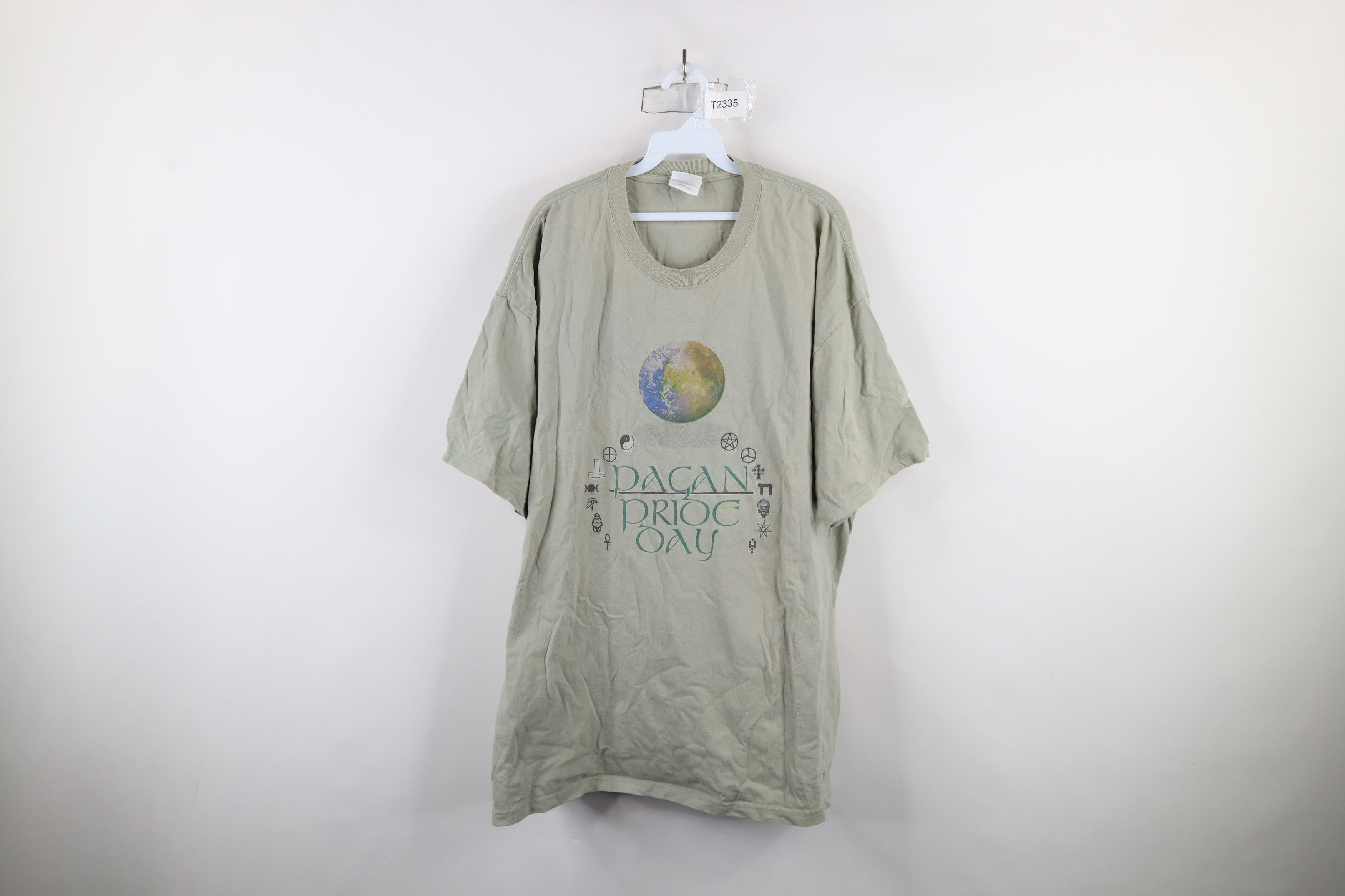 Vintage Vintage Y2K 2003 Streetwear Spell Pagan Pride Day T-Shirt Size US XXL / EU 58 / 5 - 1 Thumbnail