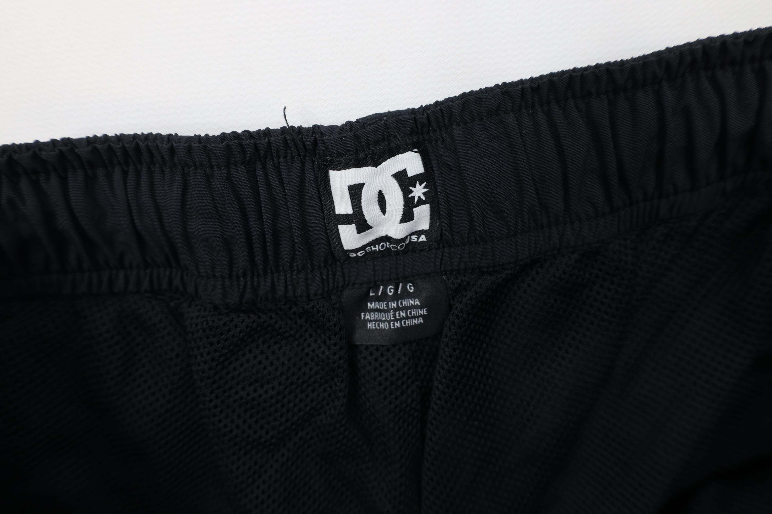 Vintage Vintage Y2K DC Shoes Skateboarding Ken Windbreaker Joggers Size US 36 / EU 52 - 9 Thumbnail