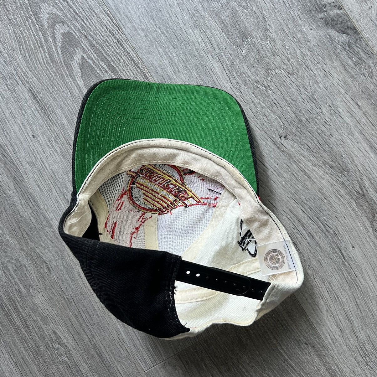 Logo Athletic Vintage Vancouver Canucks reverse splash SnapBack Size ONE SIZE - 8 Thumbnail