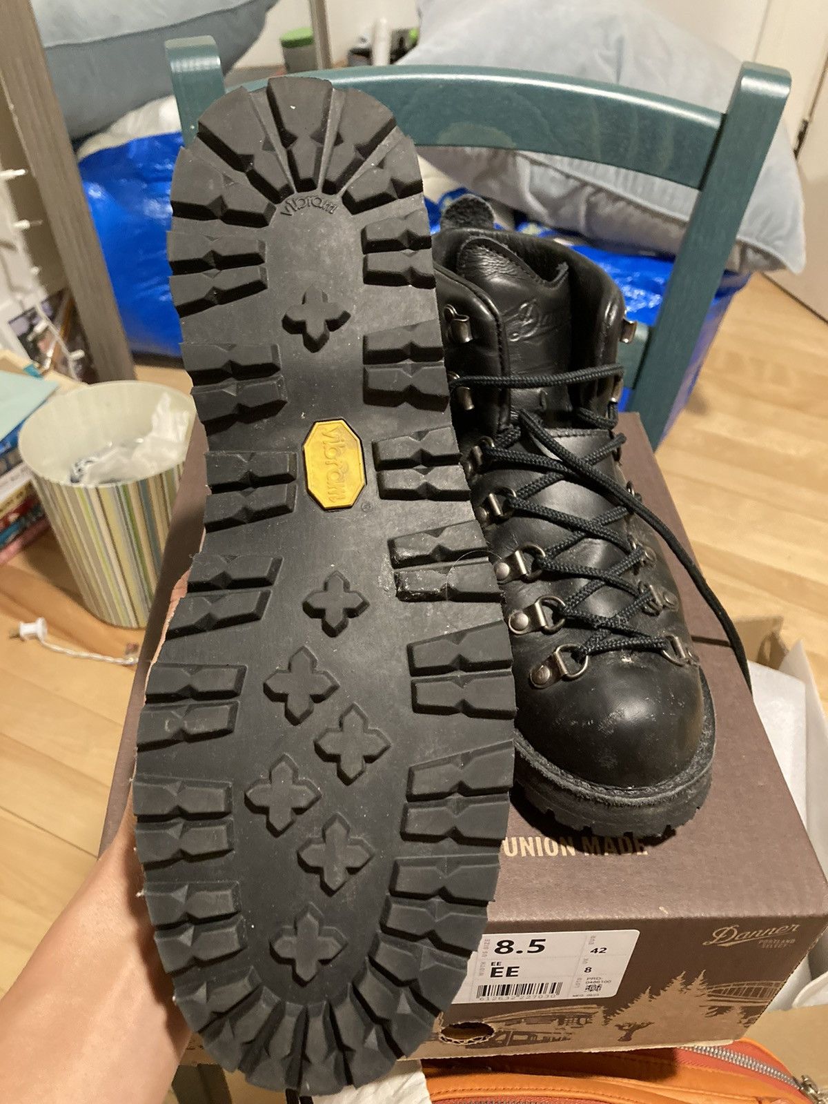 danner boots mountain light sizing