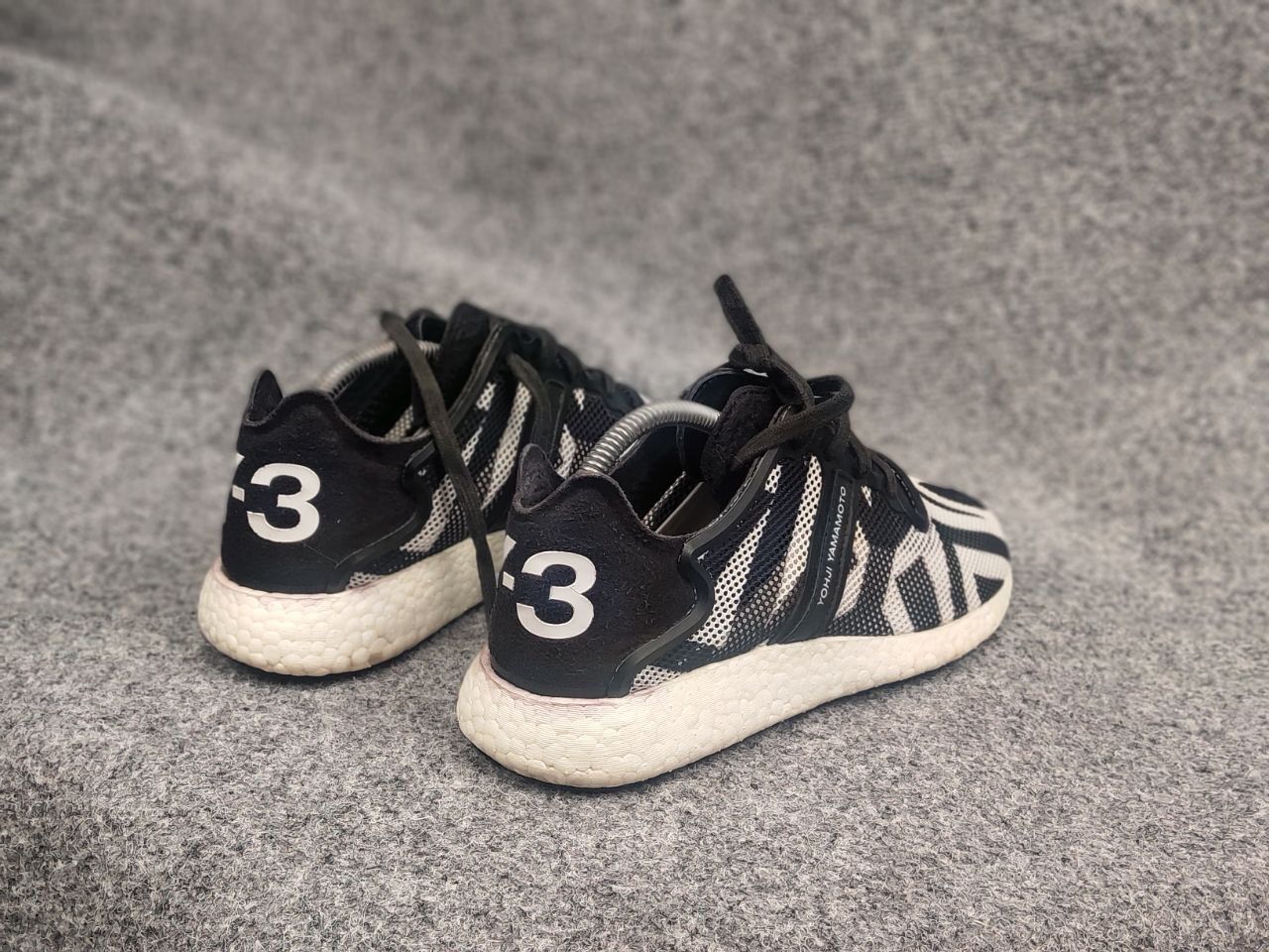 Yohji Yamamoto Yohji Yamamoto Adidas Y-3 Boost Japan Pattern Mesh sneakers Size US 7 / EU 40 - 12 Thumbnail