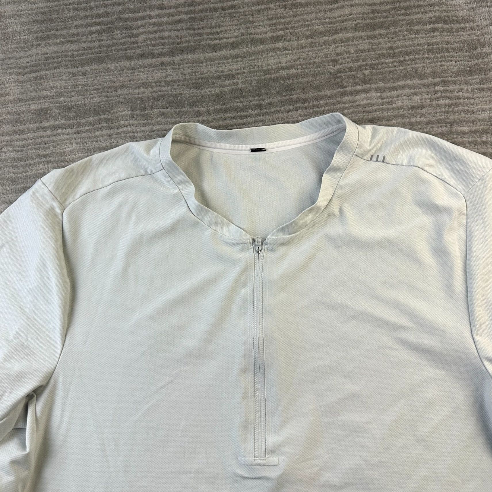 Lululemon Lululemon Shirt Mens Large Vented Short Sleeve 1/4 Zip T-Shirt Grey Polyester Knit Gym Yoga Ventilated Hiking Sports Lightweight Seasonal 90s? Size US L / EU 52-54 / 3 - 3 Thumbnail