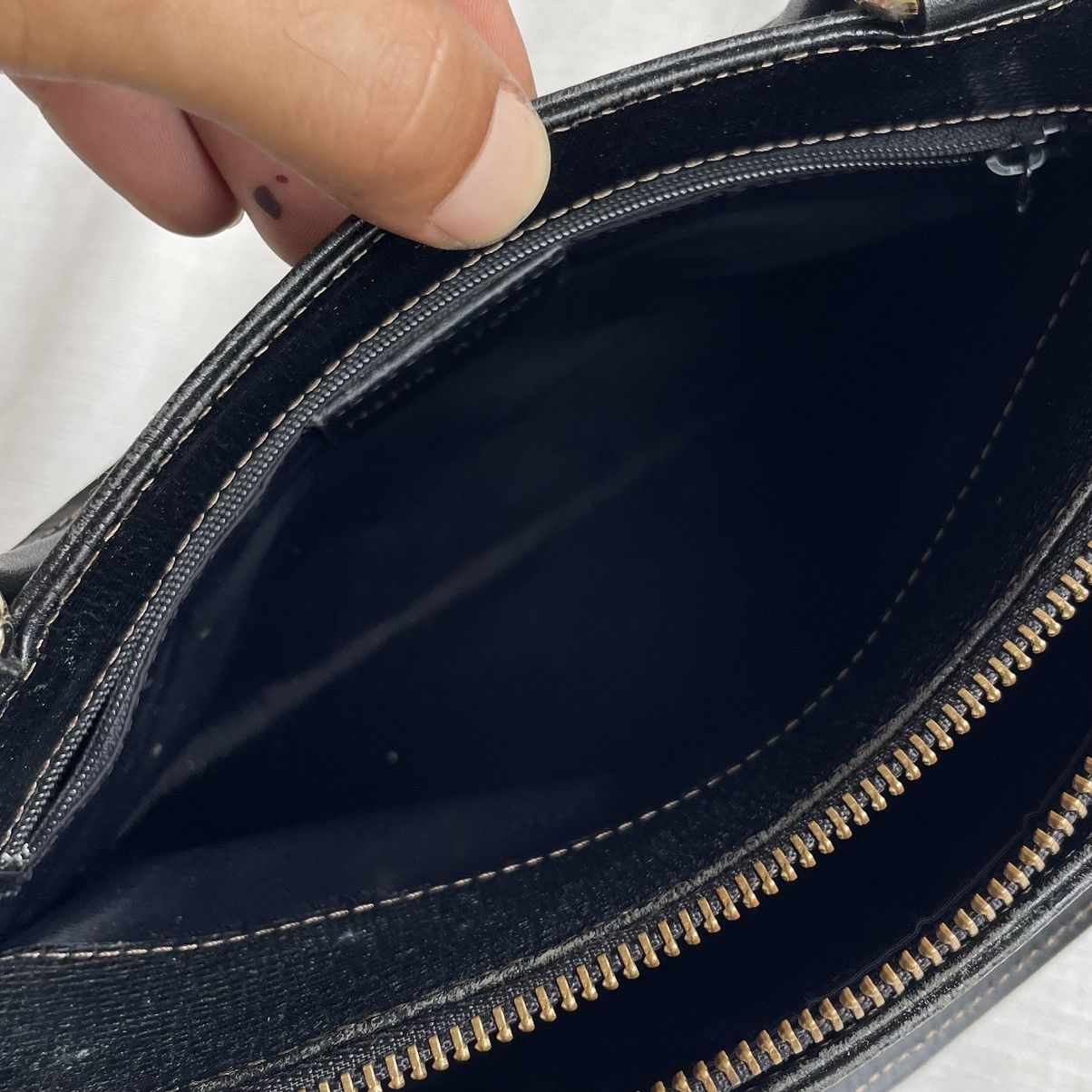 Leather × Nina Ricci Nina Ricci Black Leather Handbag Size ONE SIZE - 15 Thumbnail