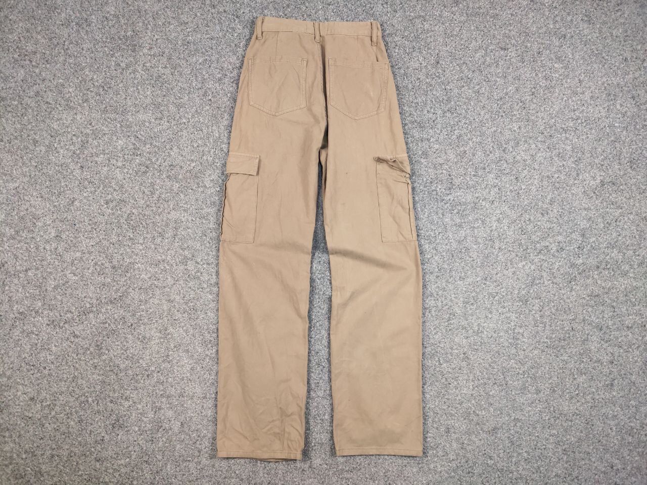 Japanese Brand Vintage 90's Japanese Baggy Beige Cargo Pants Y2K Hype Style Size US 29 - 11 Thumbnail